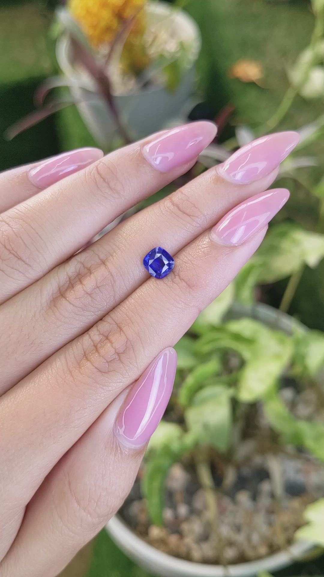 1.13 Ct. Blue Sapphire from Ceylon (Sri Lanka) Size Video