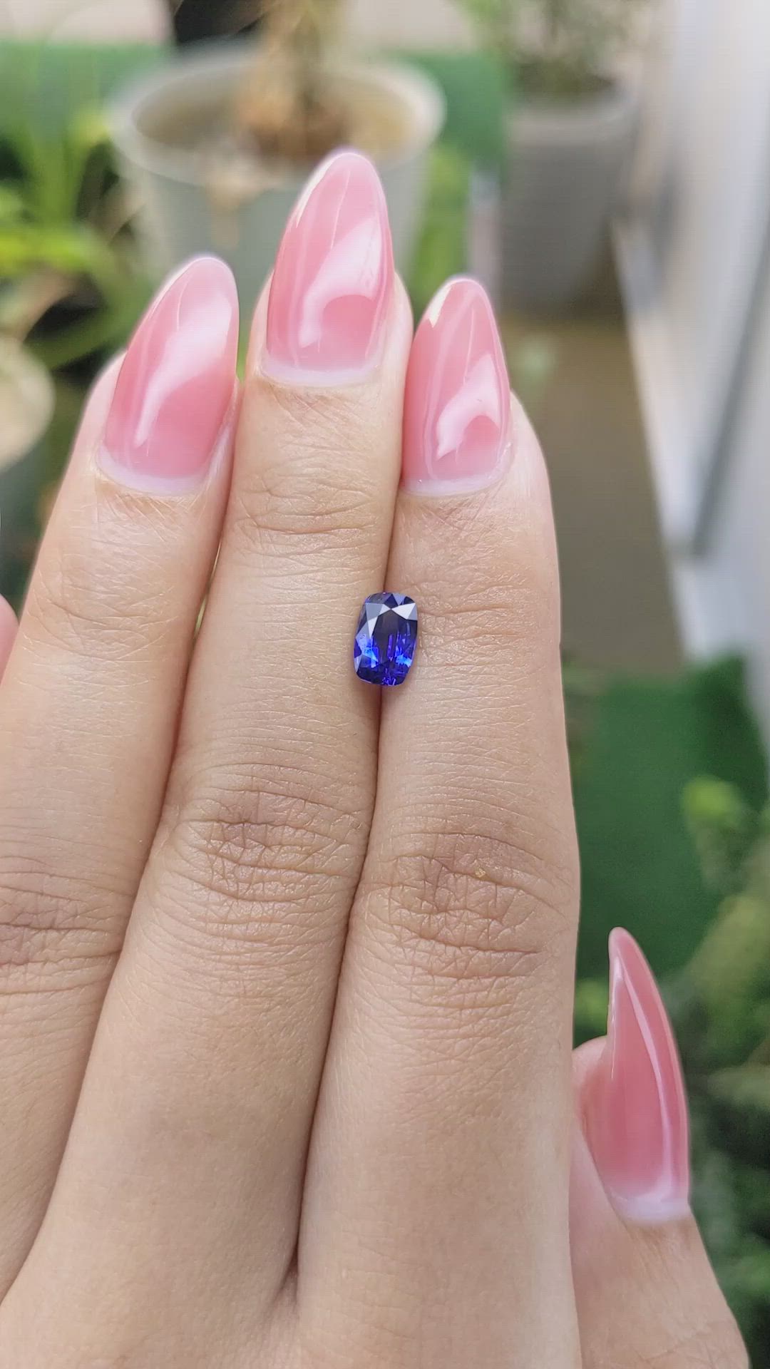 1.09 Ct. Blue Sapphire from Ceylon (Sri Lanka) Size Video
