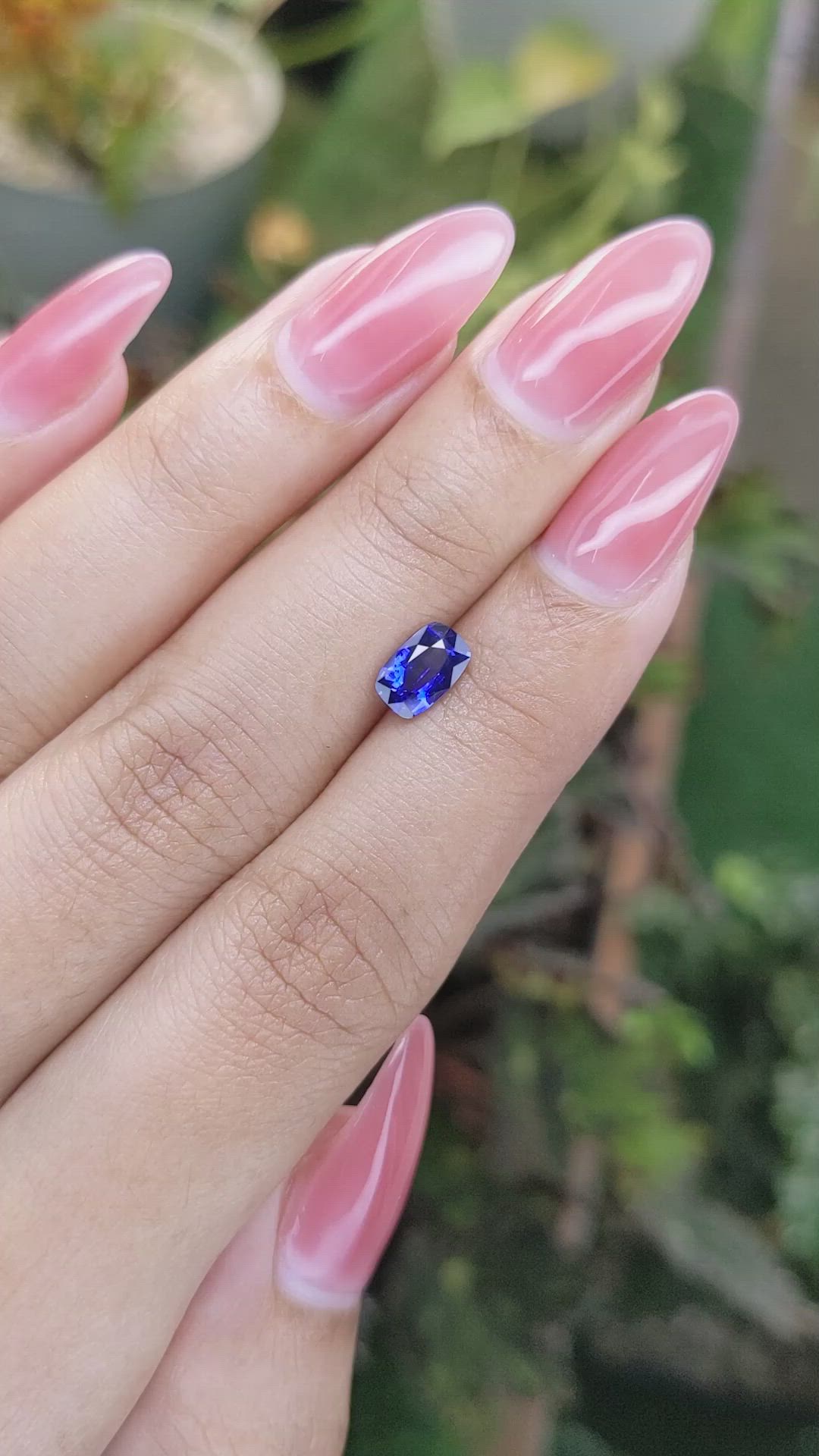 1.09 Ct. Blue Sapphire from Ceylon (Sri Lanka) Size Video