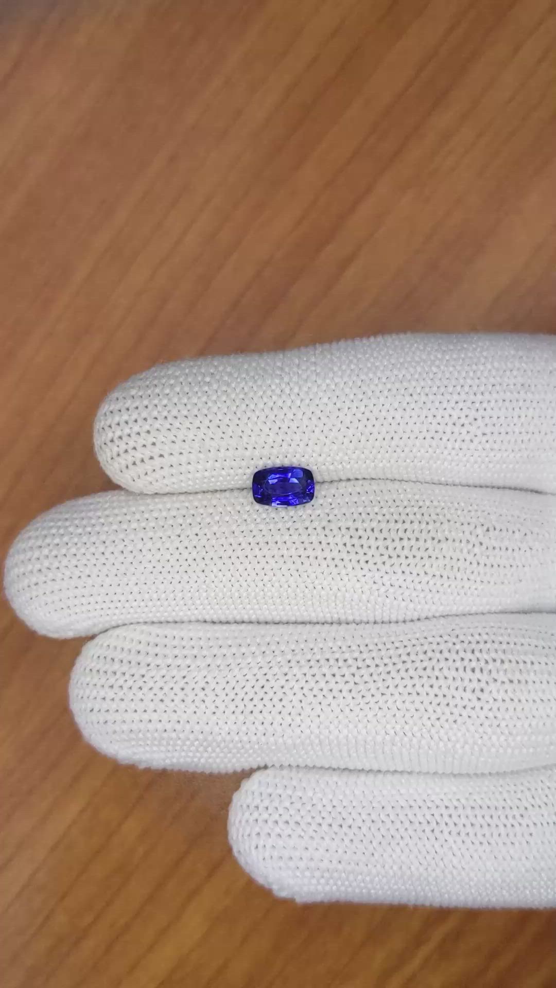 1.09 Ct. Blue Sapphire from Ceylon (Sri Lanka) Size Video