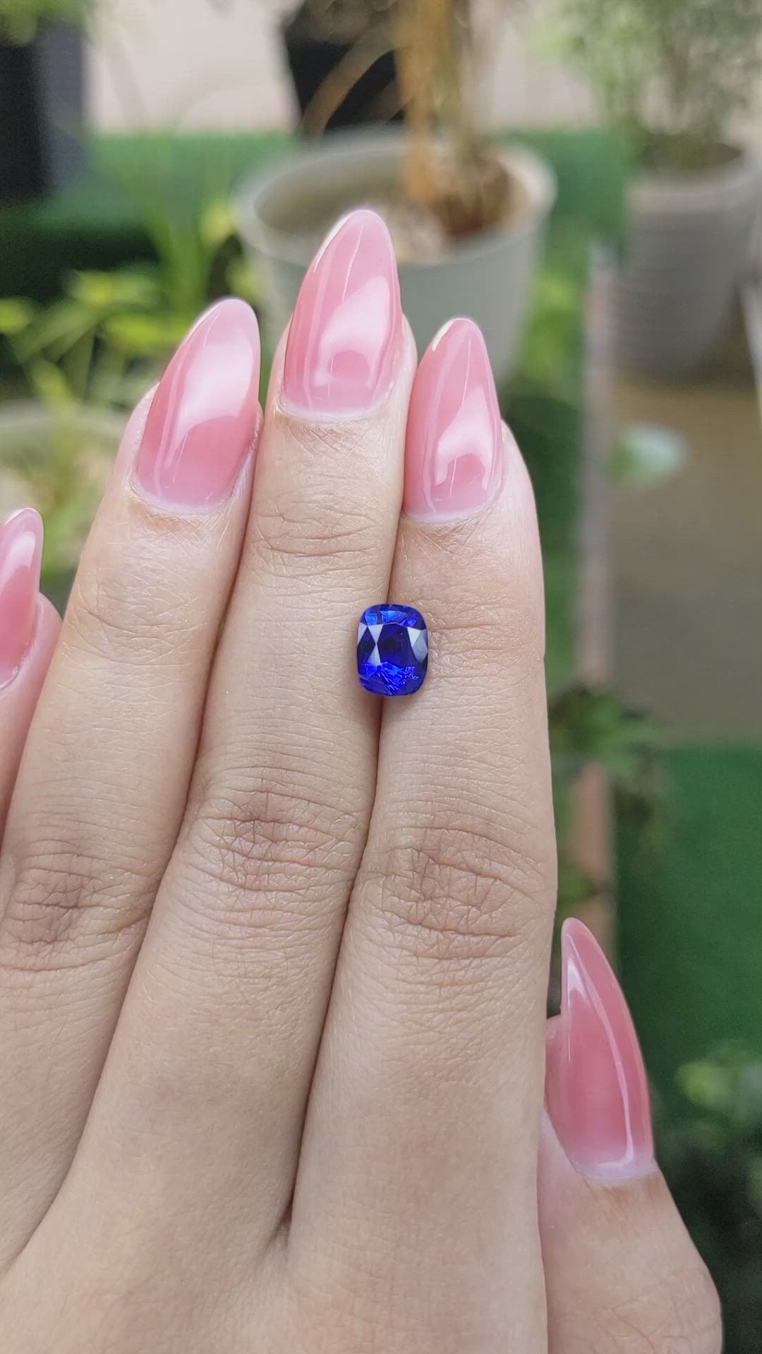 2.13 Ct. Blue Sapphire from Ceylon (Sri Lanka) Size Video