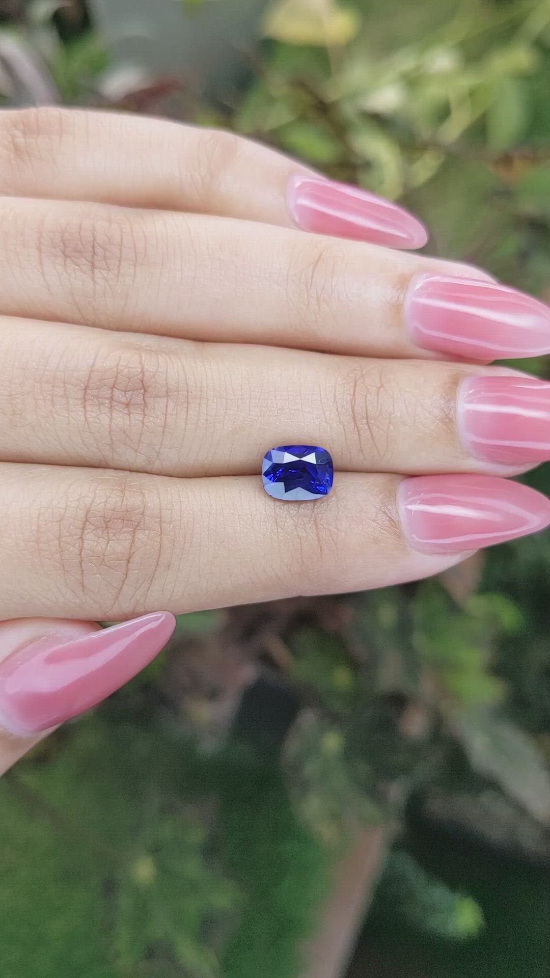 2.13 Ct. Blue Sapphire from Ceylon (Sri Lanka) Size Video