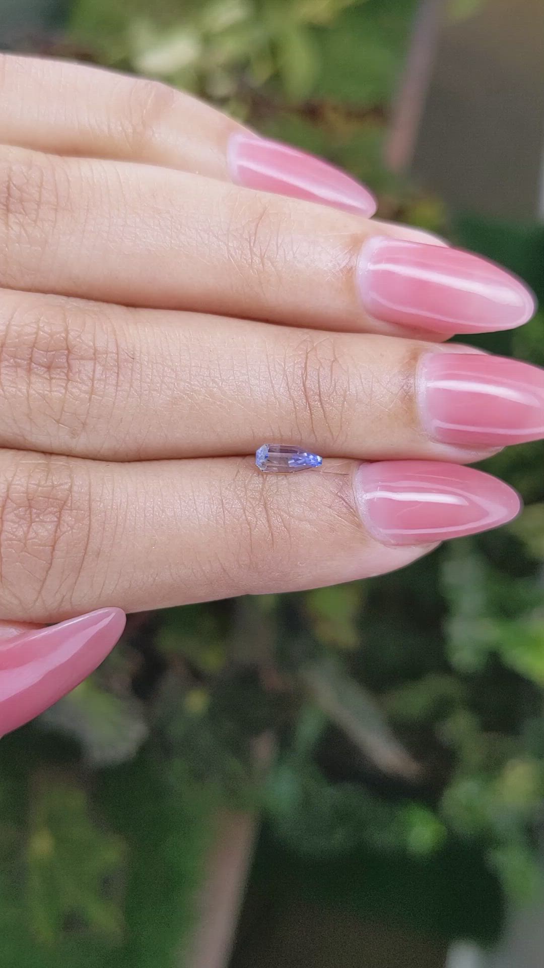 0.49 Ct. Bi Color Sapphire from Ceylon (Sri Lanka) Size Video