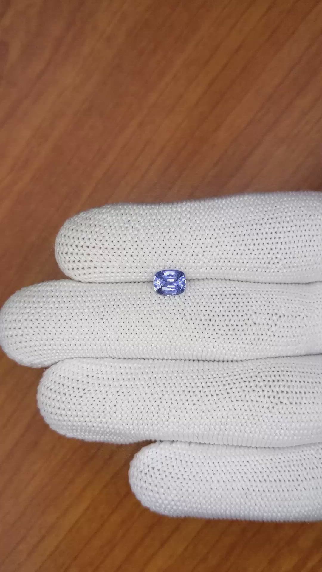 1.03 Ct. Blue Sapphire from Ceylon (Sri Lanka) Size Video