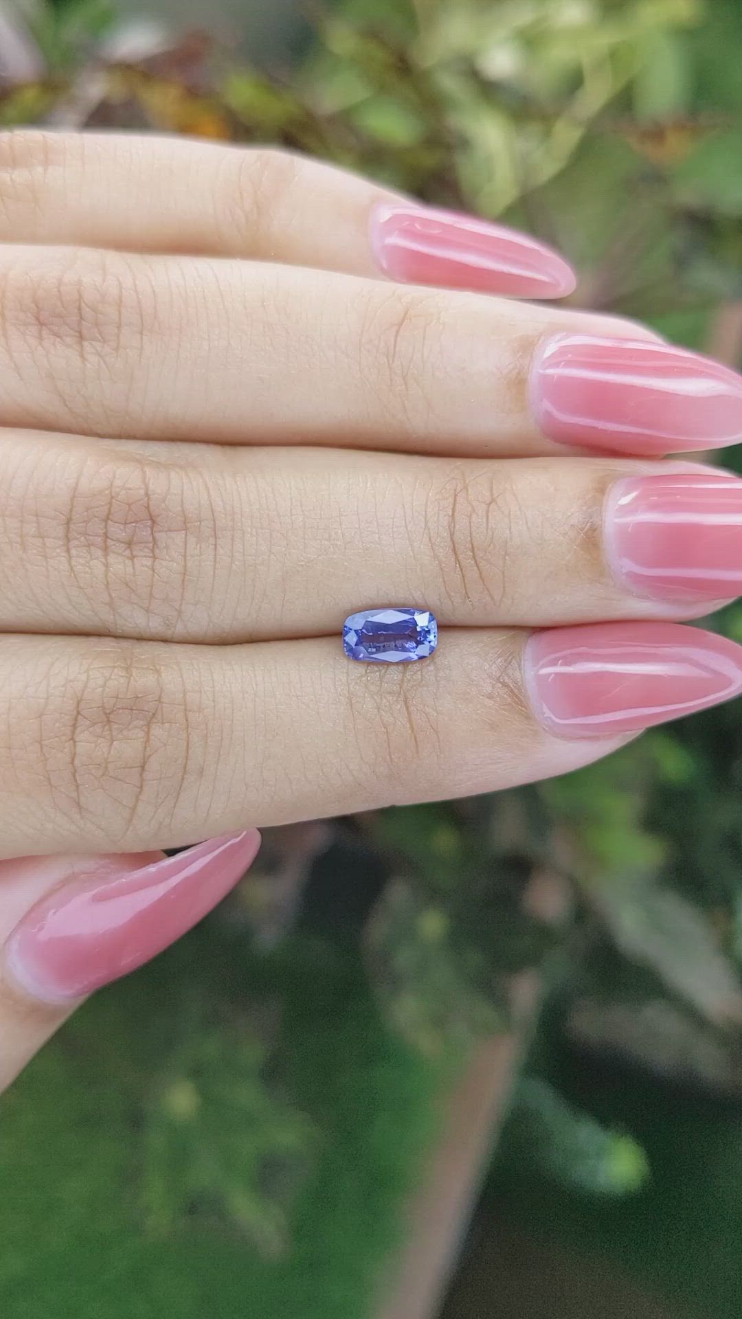1.03 Ct. Blue Sapphire from Ceylon (Sri Lanka) Size Video