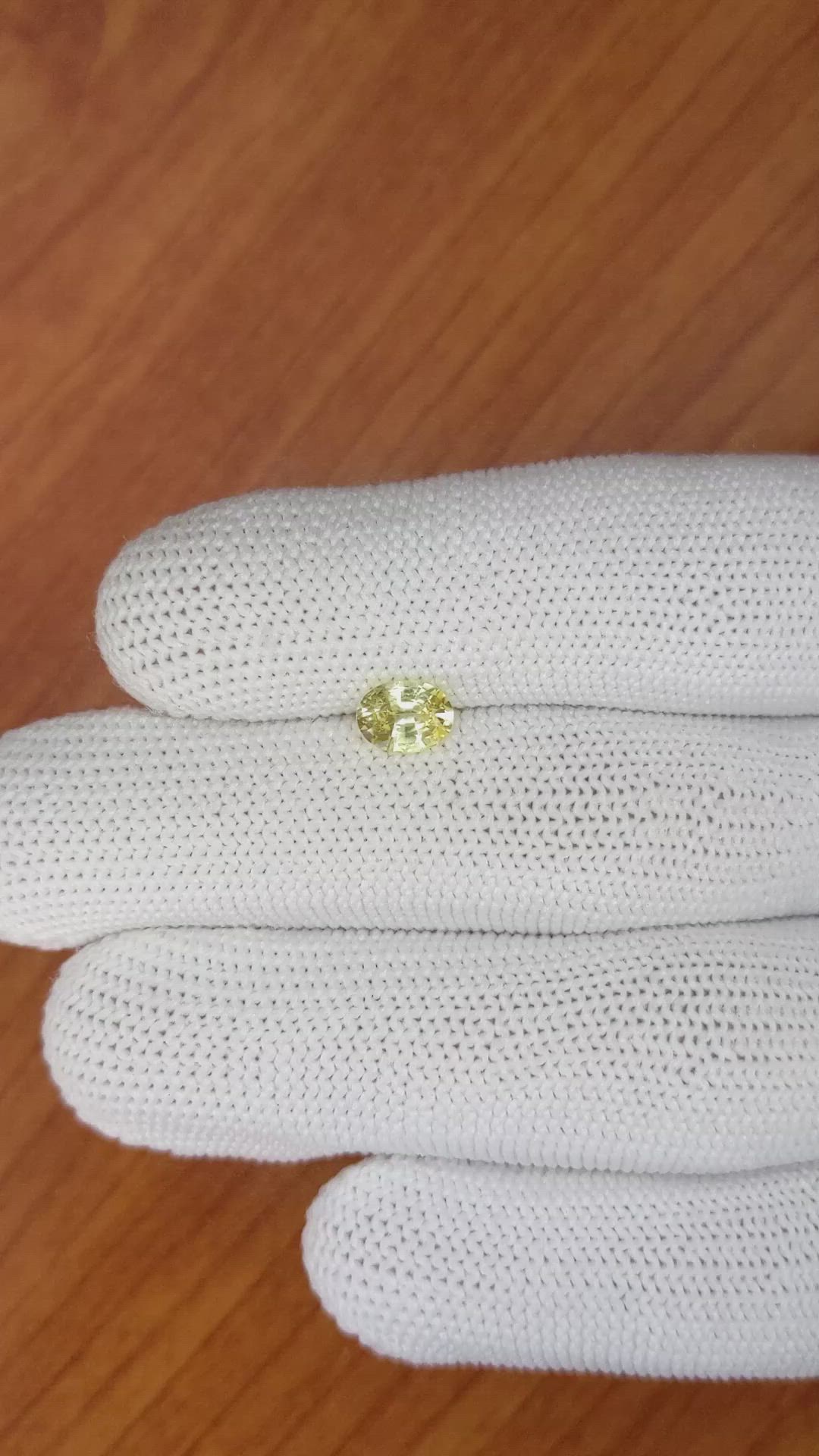 0.90 Ct. Yellow Sapphire from Ceylon (Sri Lanka) Size Video