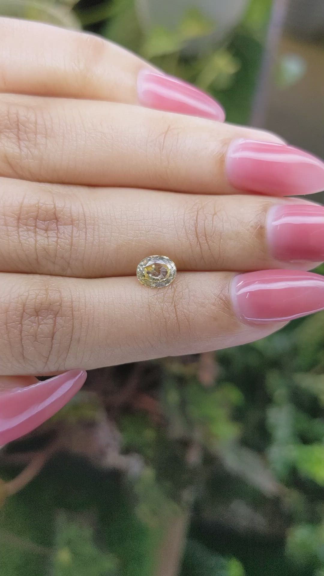 1.04 Ct. Yellow Sapphire from Ceylon (Sri Lanka) Size Video