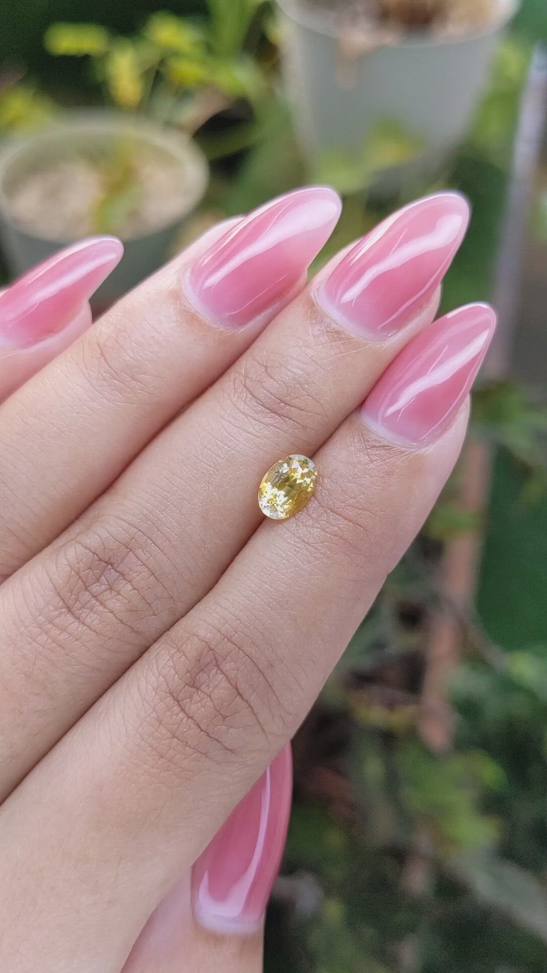 1.11 Ct. Orangish Yellow Sapphire from Ceylon (Sri Lanka) Size Video