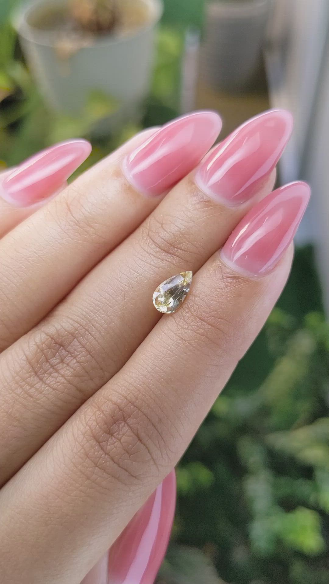 1.09 Ct. Yellow Sapphire from Ceylon (Sri Lanka) Size Video