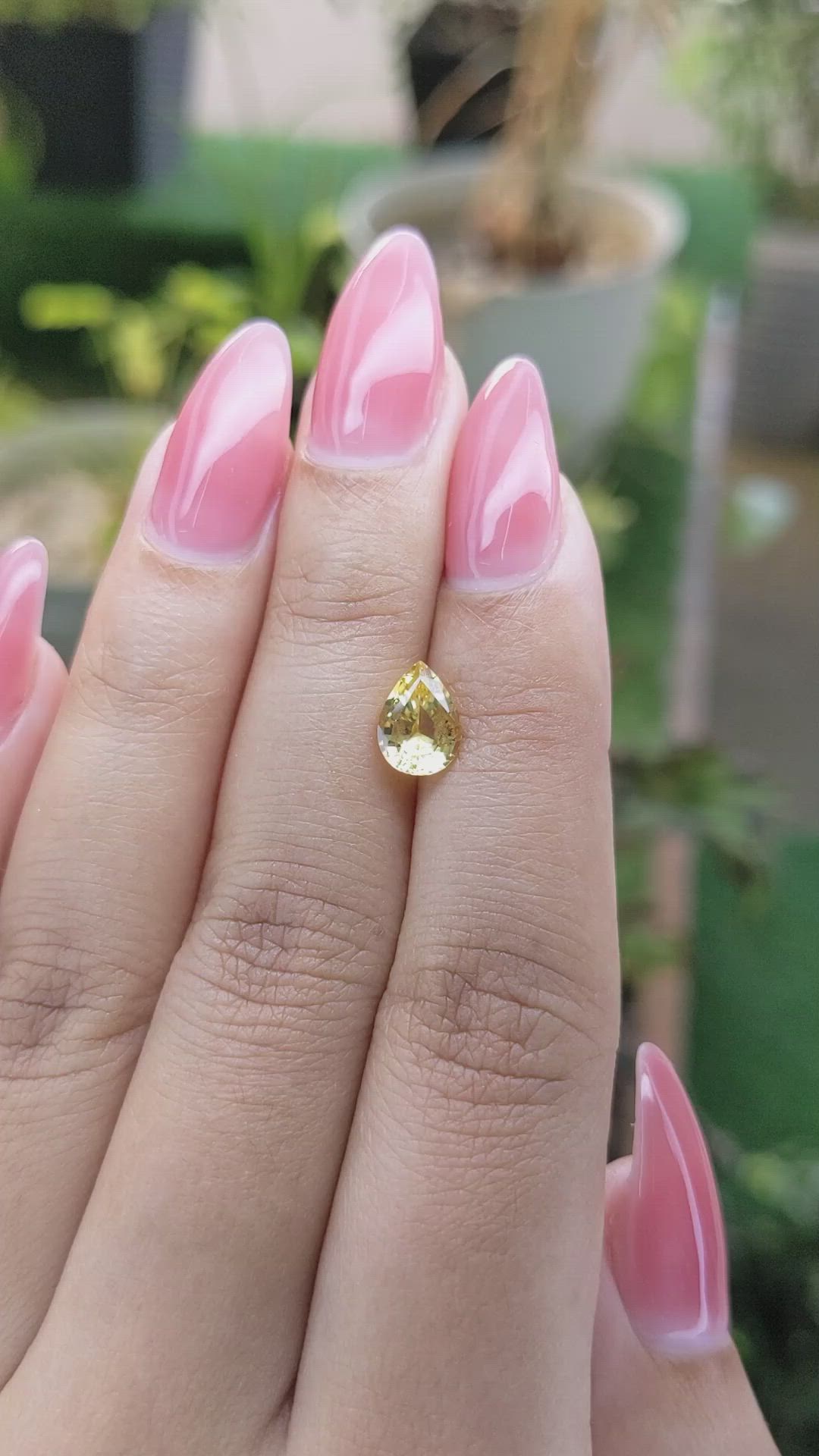 1.50 Ct. Yellow Sapphire from Ceylon (Sri Lanka) Size Video