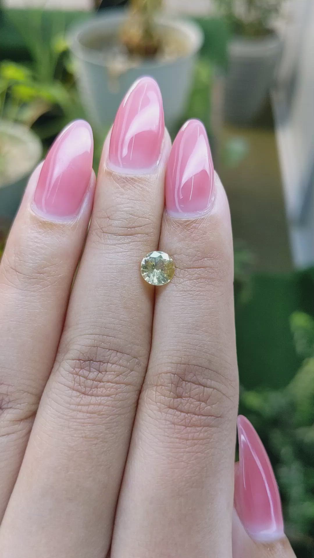 0.94 Ct. Yellow Sapphire from Ceylon (Sri Lanka) Size Video