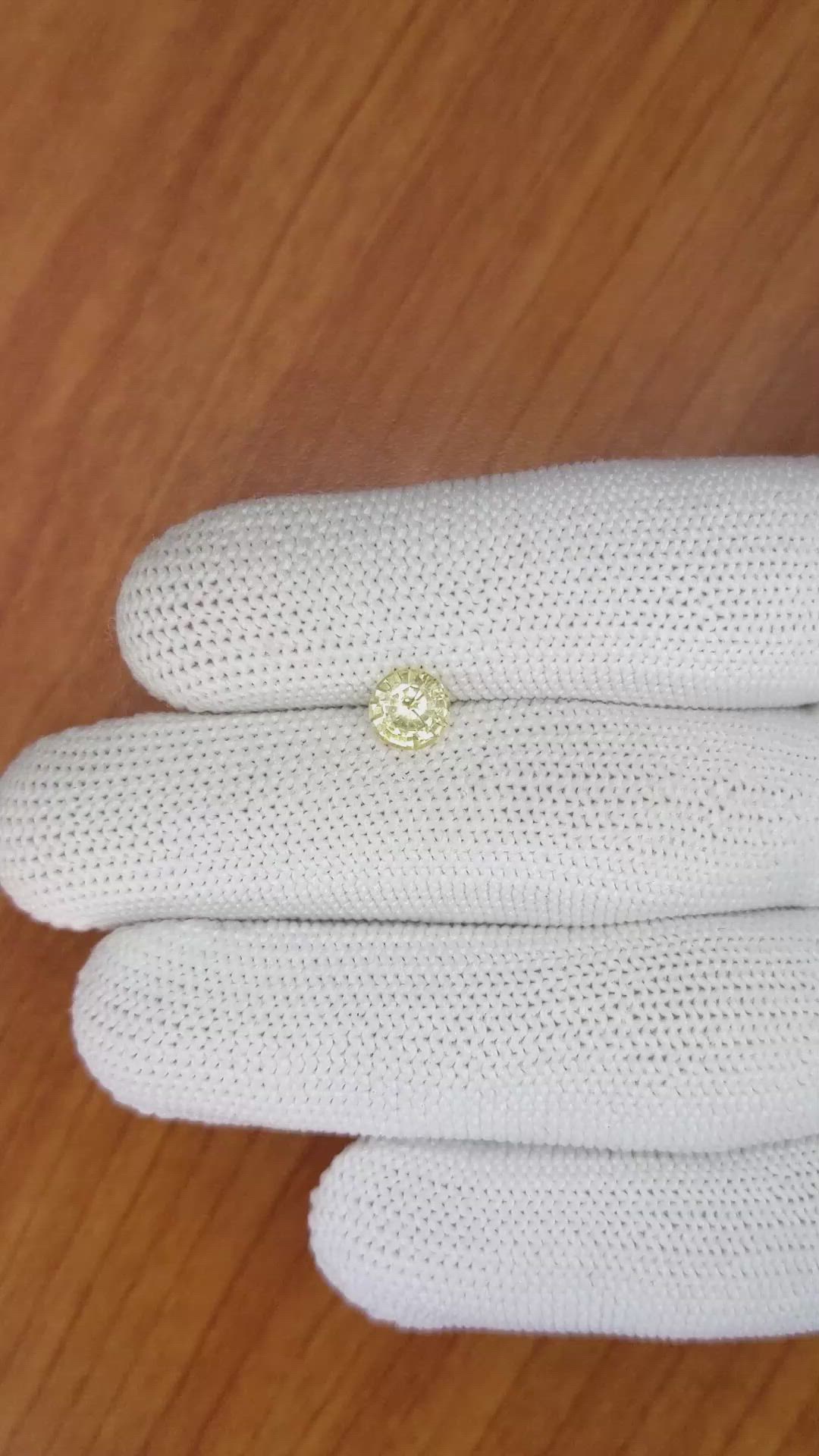 0.94 Ct. Yellow Sapphire from Ceylon (Sri Lanka) Size Video