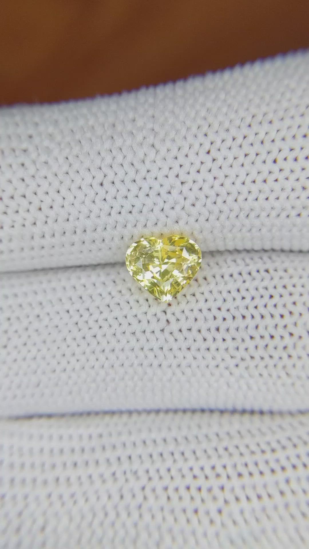 1.47 Ct. Yellow Sapphire from Ceylon (Sri Lanka) Size Video