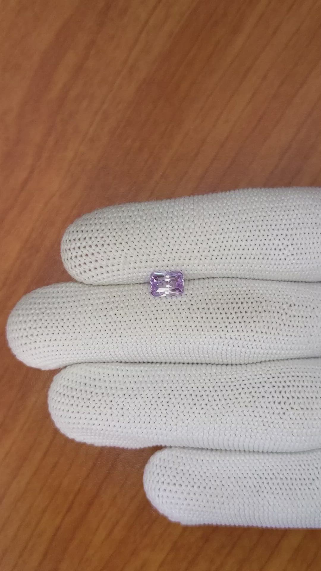 1.29 Ct. Pinkish Purple Sapphire from Ceylon (Sri Lanka) Size Video