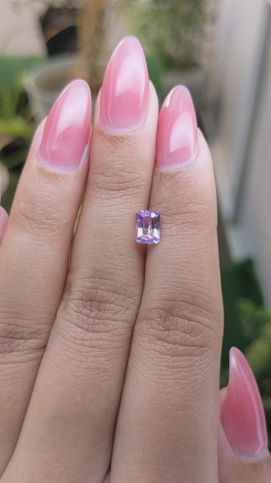 1.29 Ct. Pinkish Purple Sapphire from Ceylon (Sri Lanka) Size Video