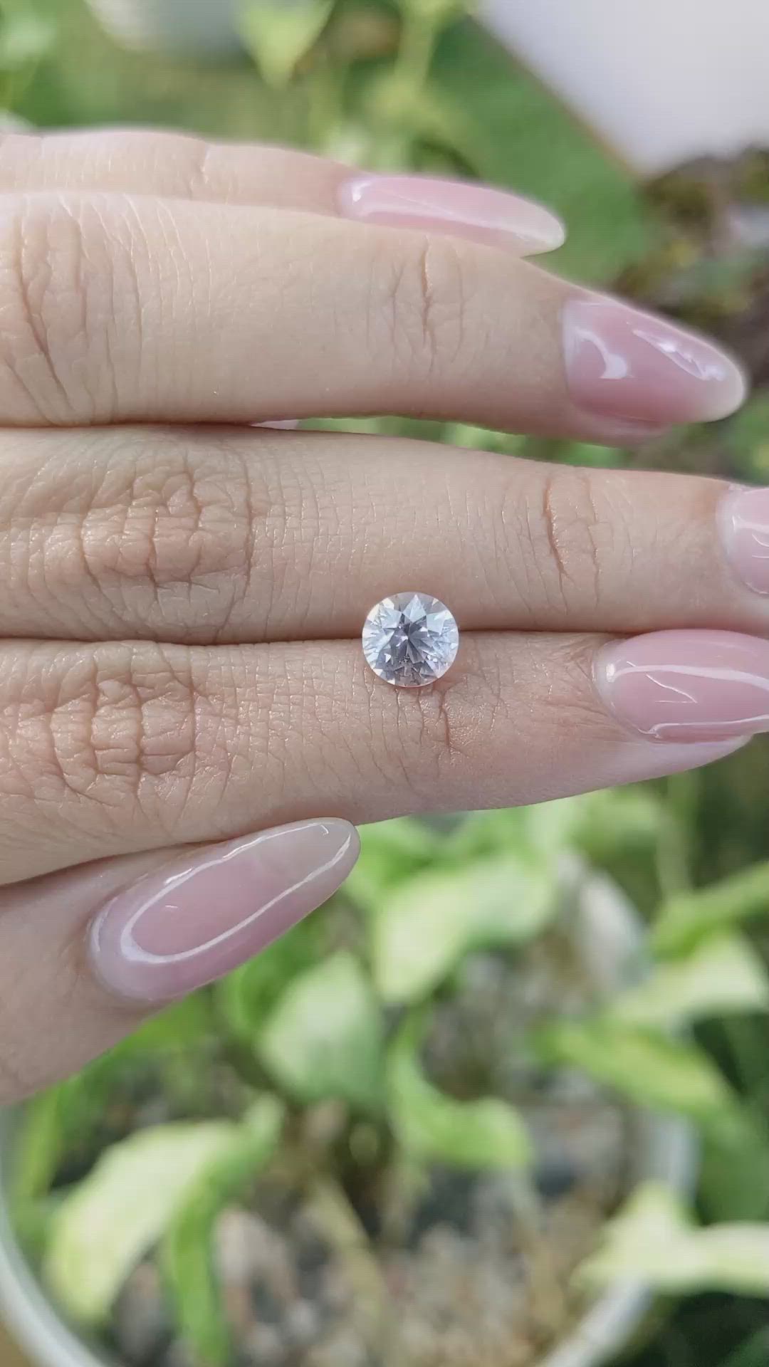 1.40 Ct. White Sapphire from Ceylon (Sri Lanka) Size Video