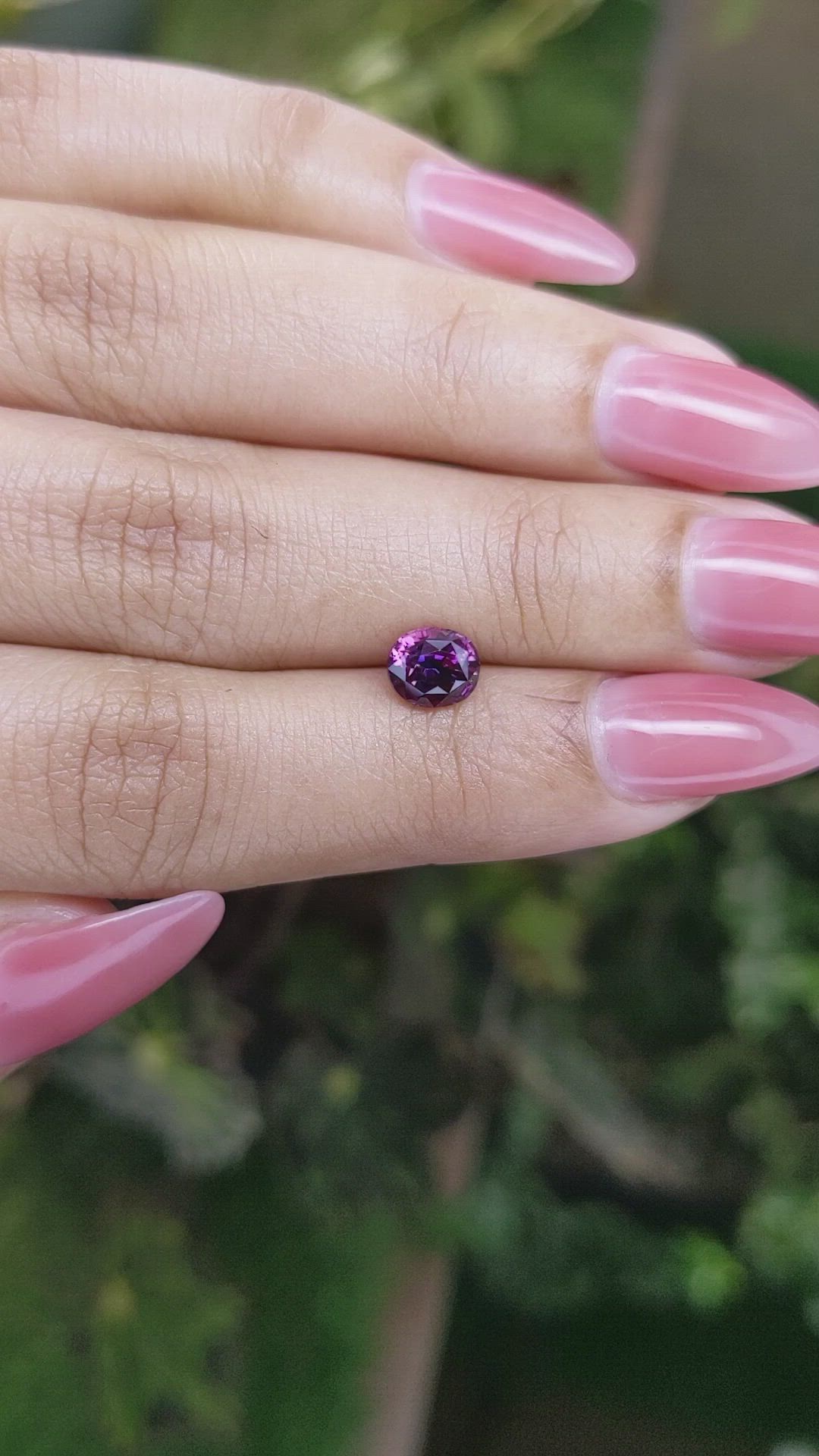 1.24 Ct. Pinkish Purple Sapphire from Ceylon (Sri Lanka) Size Video