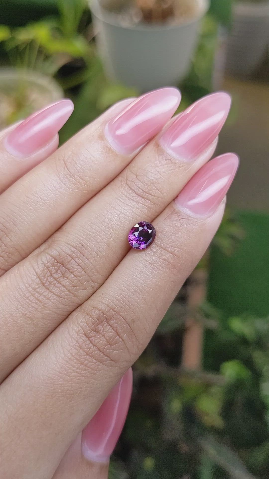 1.24 Ct. Pinkish Purple Sapphire from Ceylon (Sri Lanka) Size Video