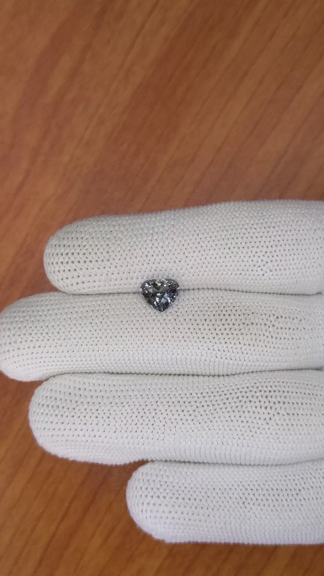 1.57 Ct. Bluish Grey Sapphire from Ceylon (Sri Lanka) Size Video