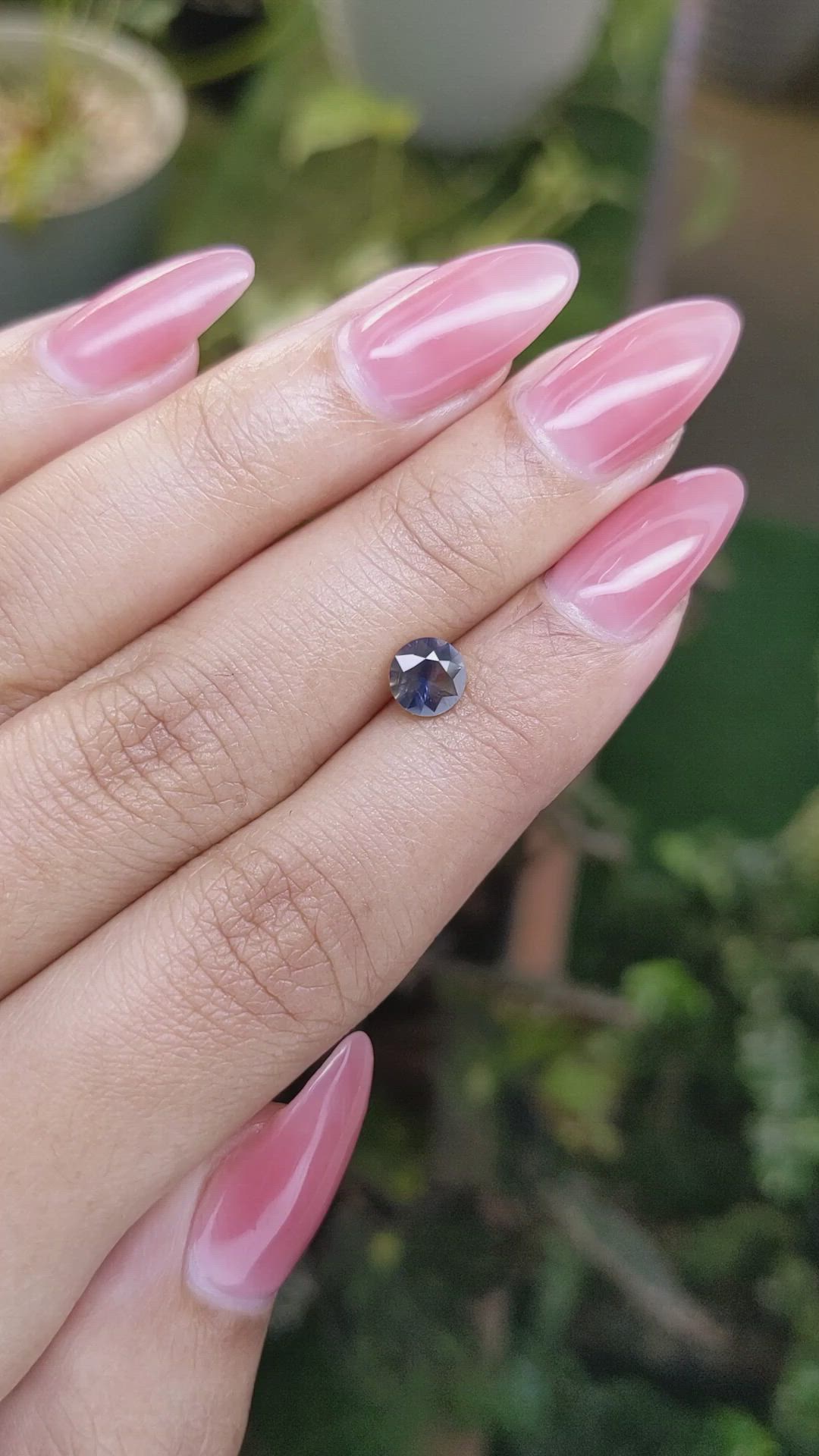 0.80 Ct. Bi Color Sapphire from Ceylon (Sri Lanka) Size Video