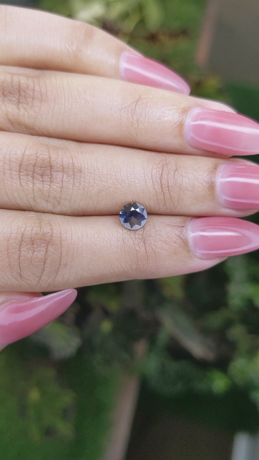 0.80 Ct. Bi Color Sapphire from Ceylon (Sri Lanka) Size Video