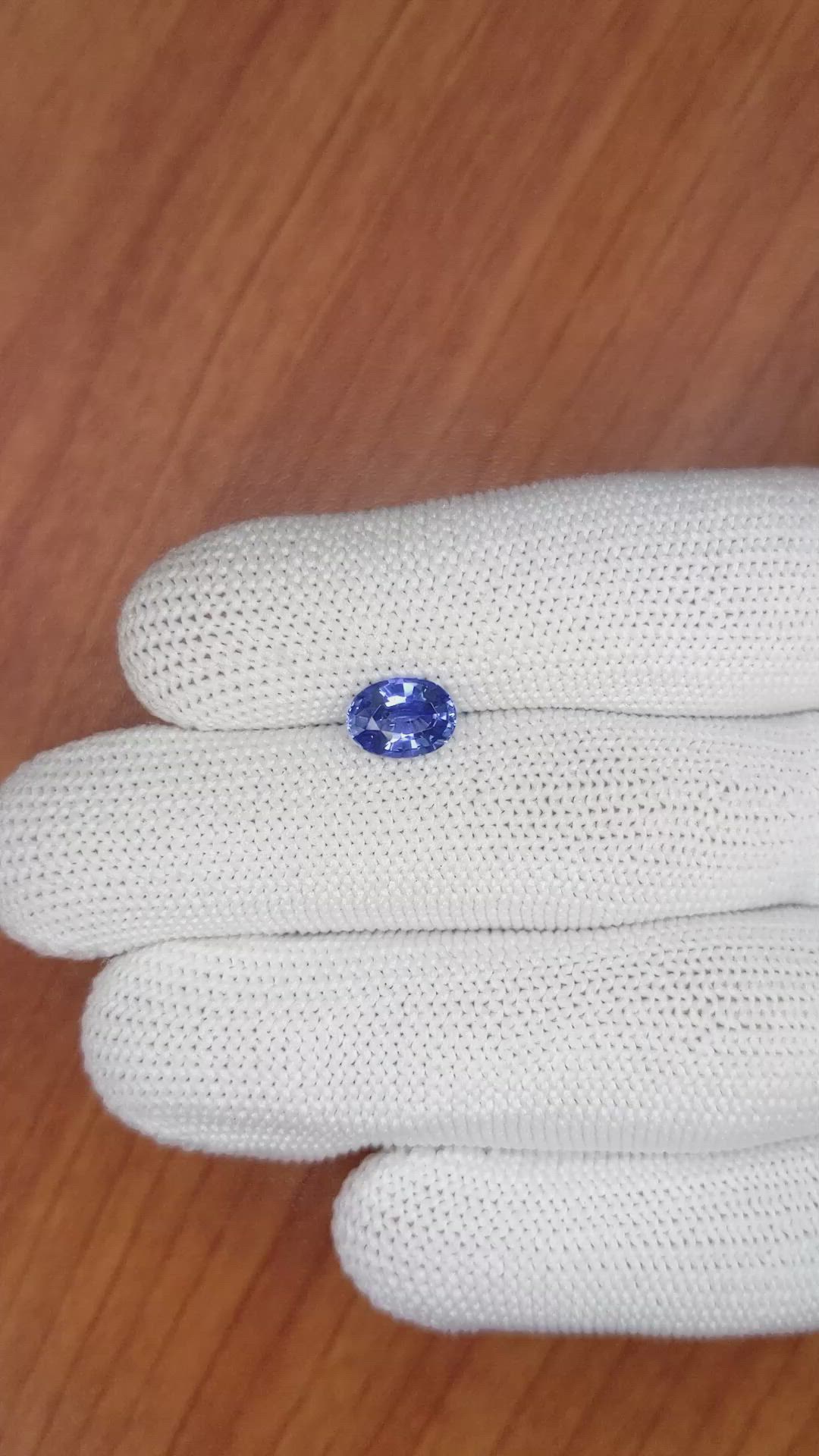 1.57 Ct. Blue Sapphire from Ceylon (Sri Lanka) Size Video