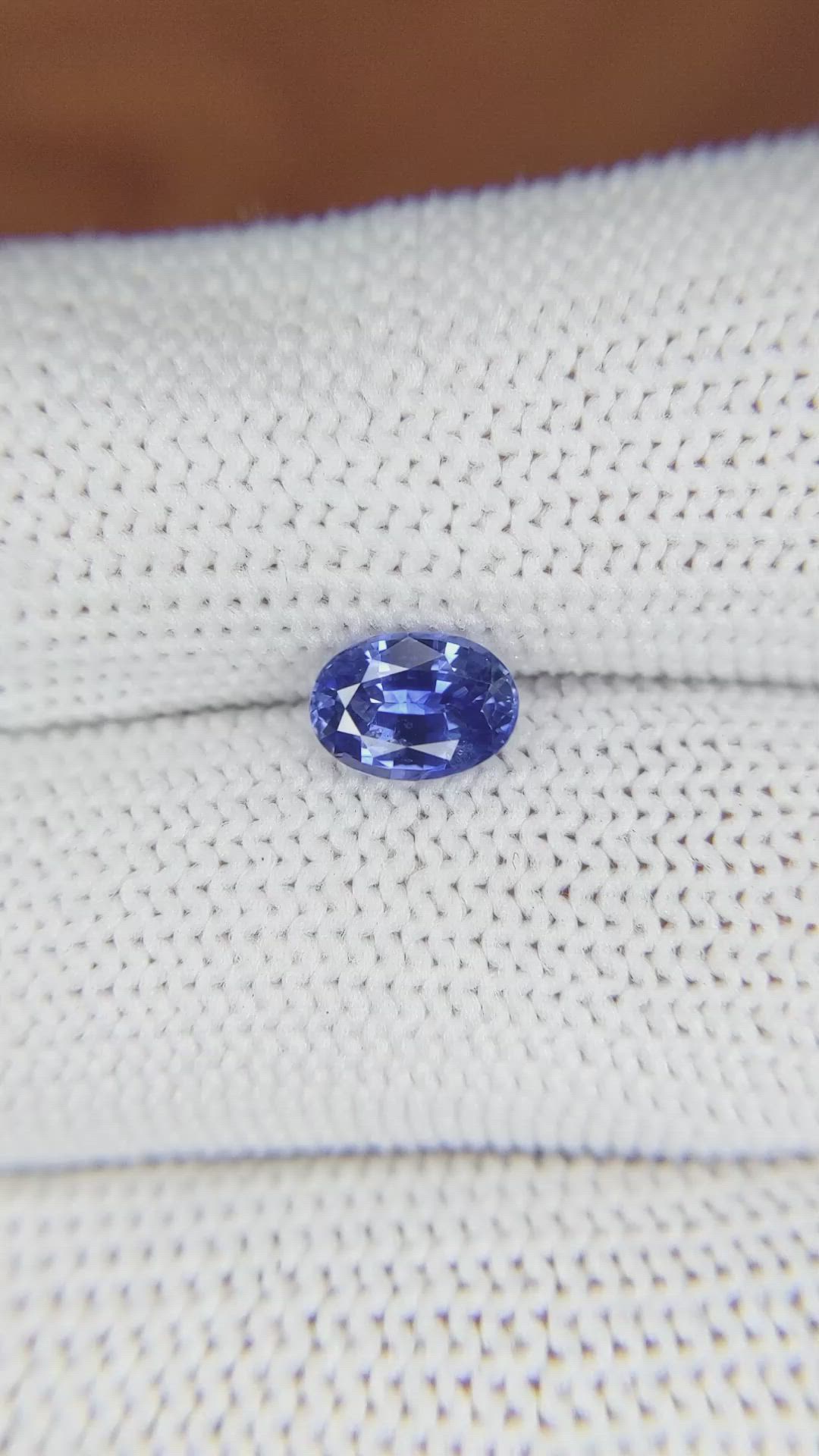 1.09 Ct. Blue Sapphire from Ceylon (Sri Lanka) Size Video