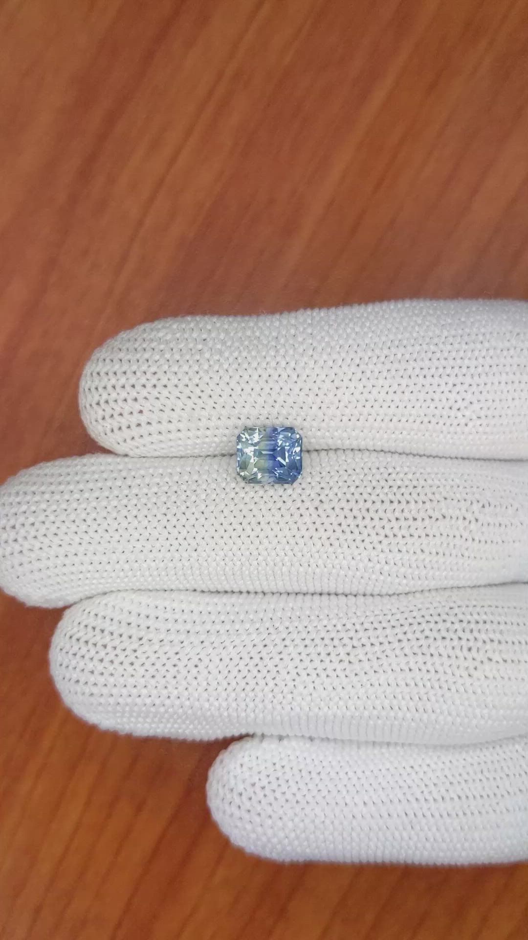 3.07 Ct. Bi Color Sapphire from Ceylon (Sri Lanka) Size Video
