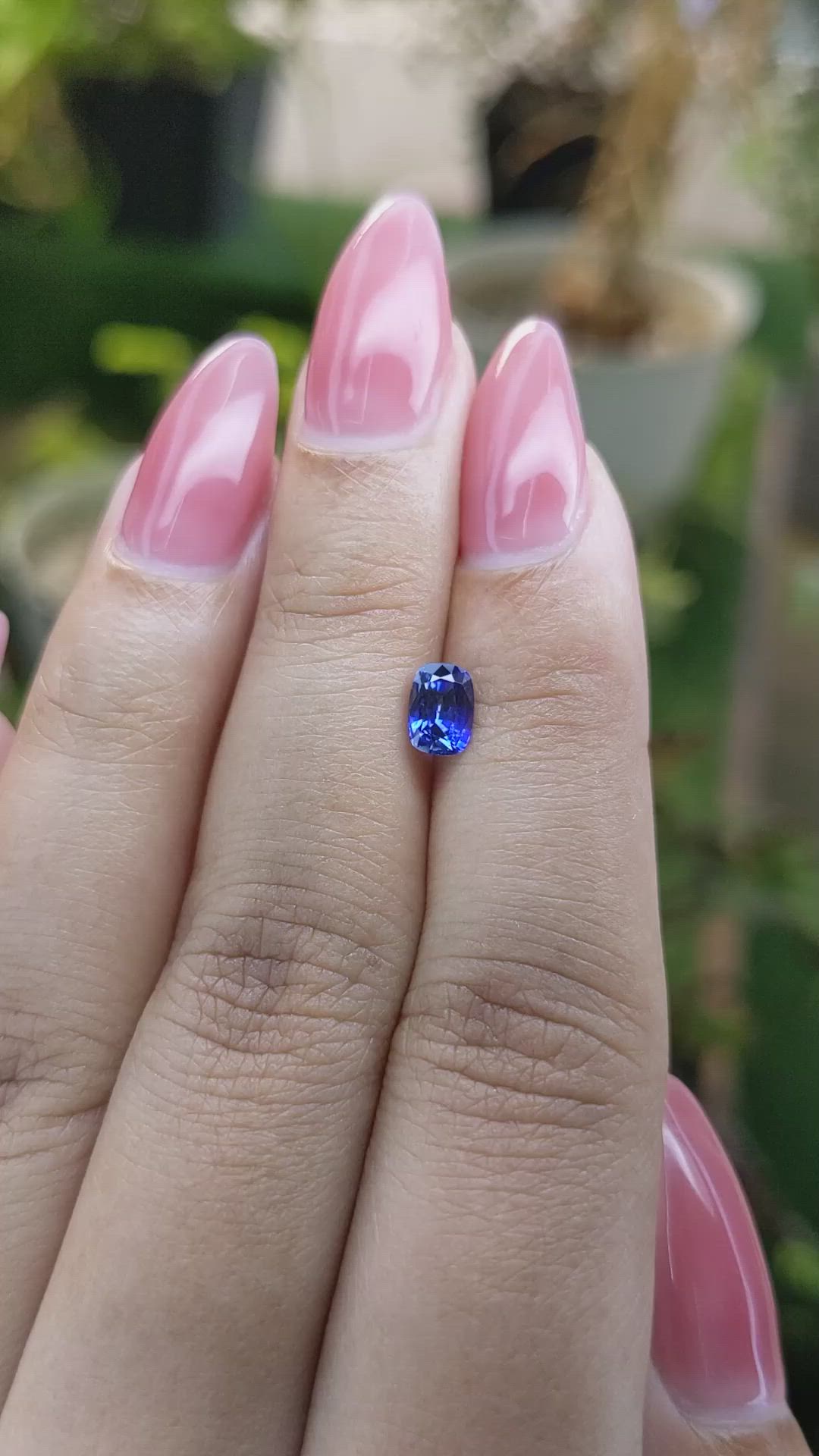 0.82 Ct. Blue Sapphire from Ceylon (Sri Lanka) Size Video