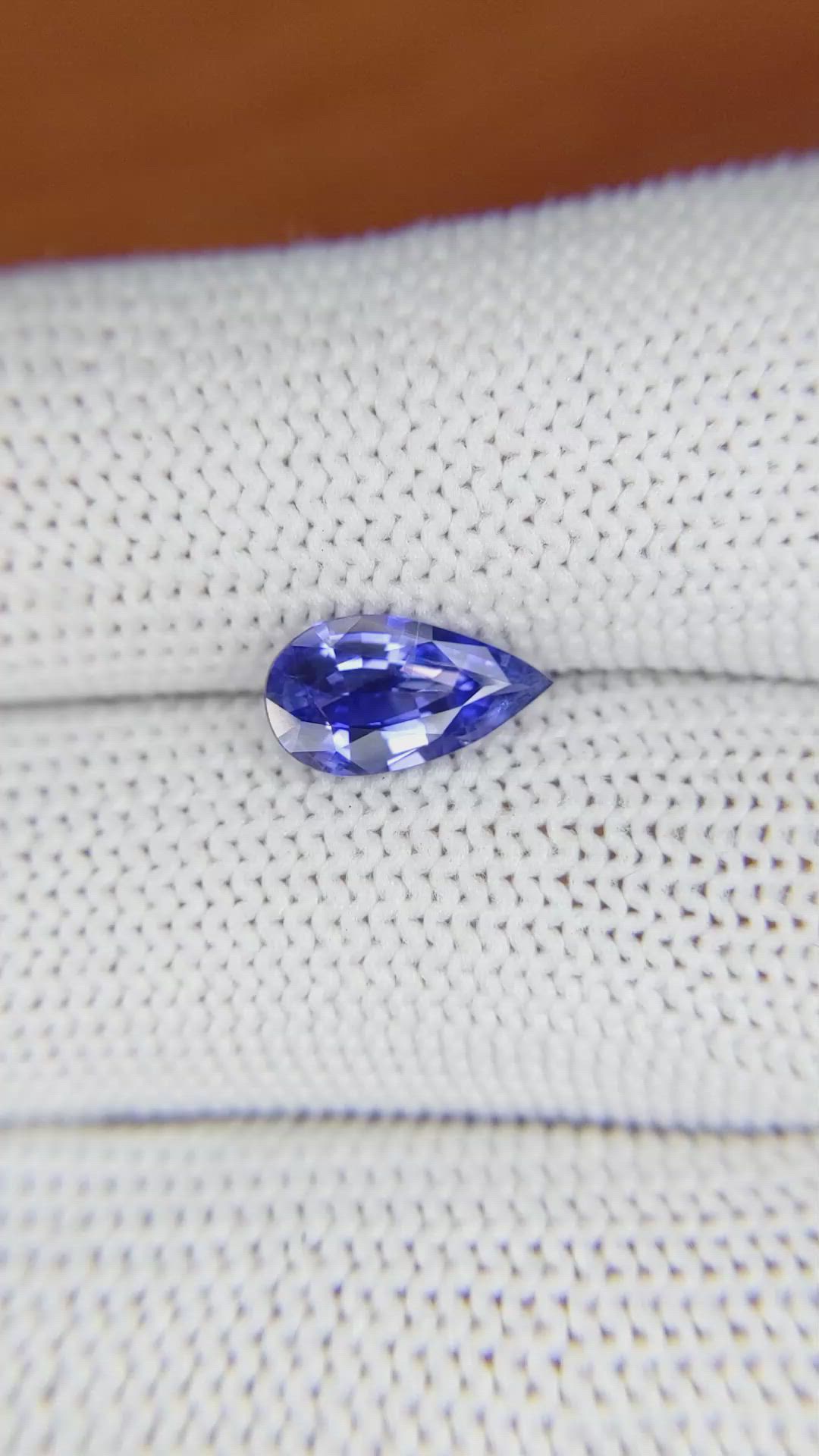 1.38 Ct. Blue Sapphire from Ceylon (Sri Lanka) Size Video