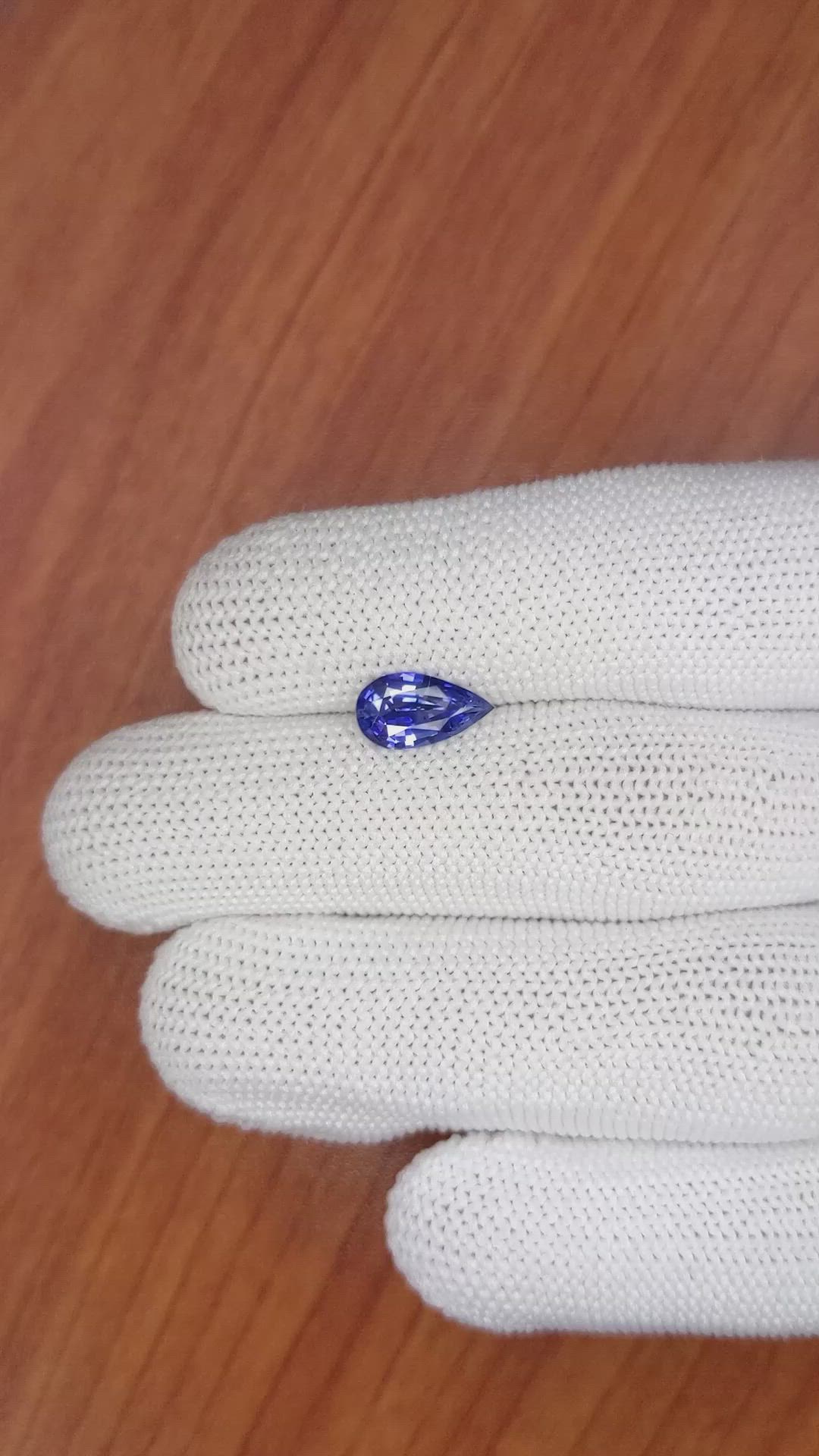 1.38 Ct. Blue Sapphire from Ceylon (Sri Lanka) Size Video