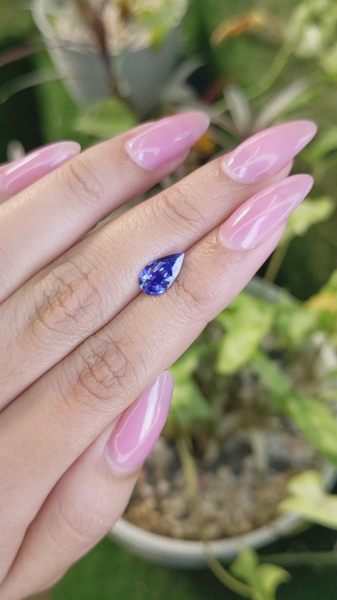 1.38 Ct. Blue Sapphire from Ceylon (Sri Lanka) Size Video