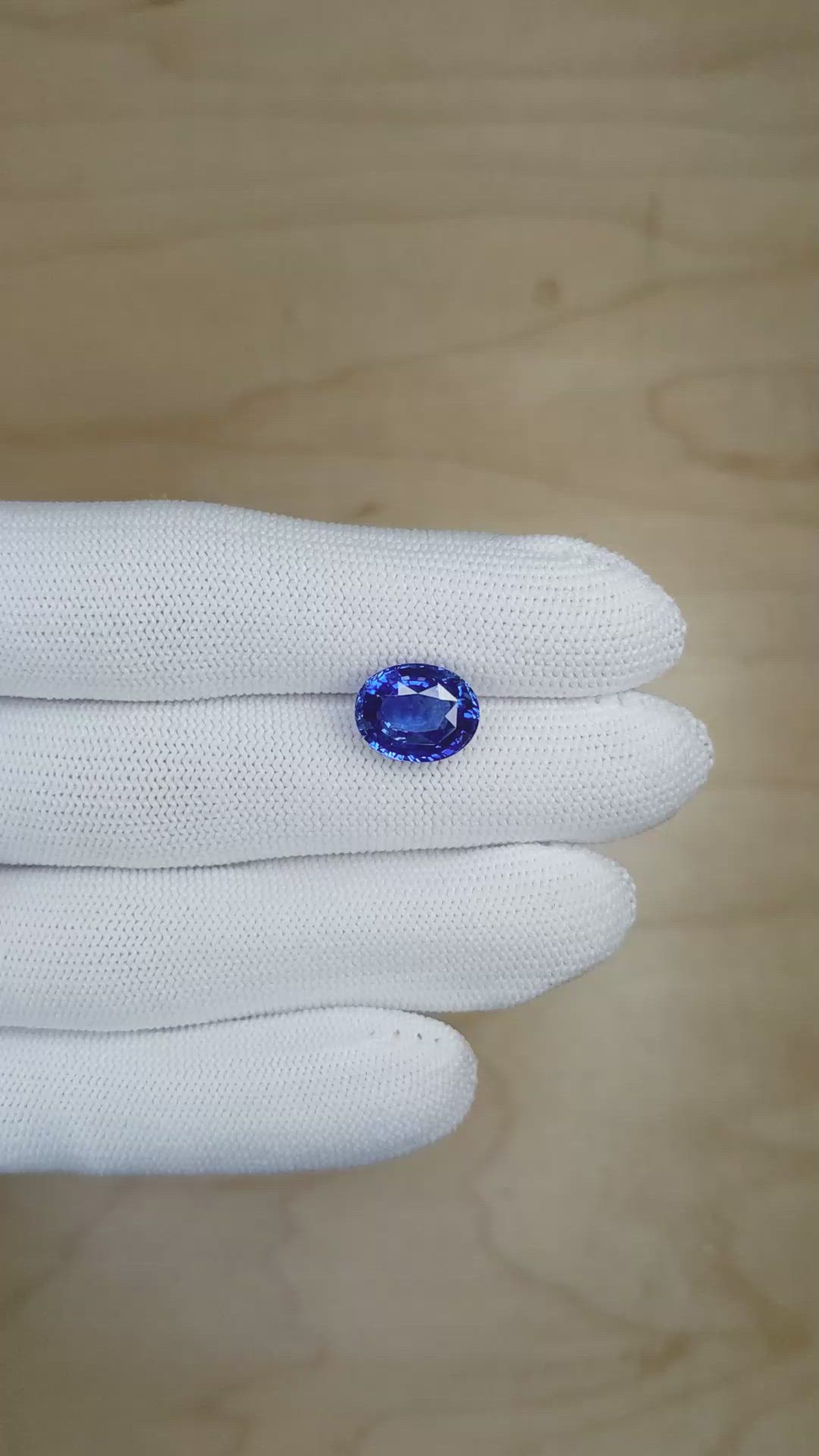 6.09 Ct. Blue Sapphire from Ceylon (Sri Lanka) Size Video