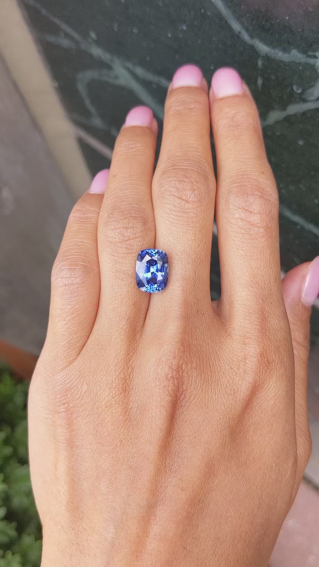 6.17 Ct. Blue Sapphire from Ceylon (Sri Lanka) Size Video