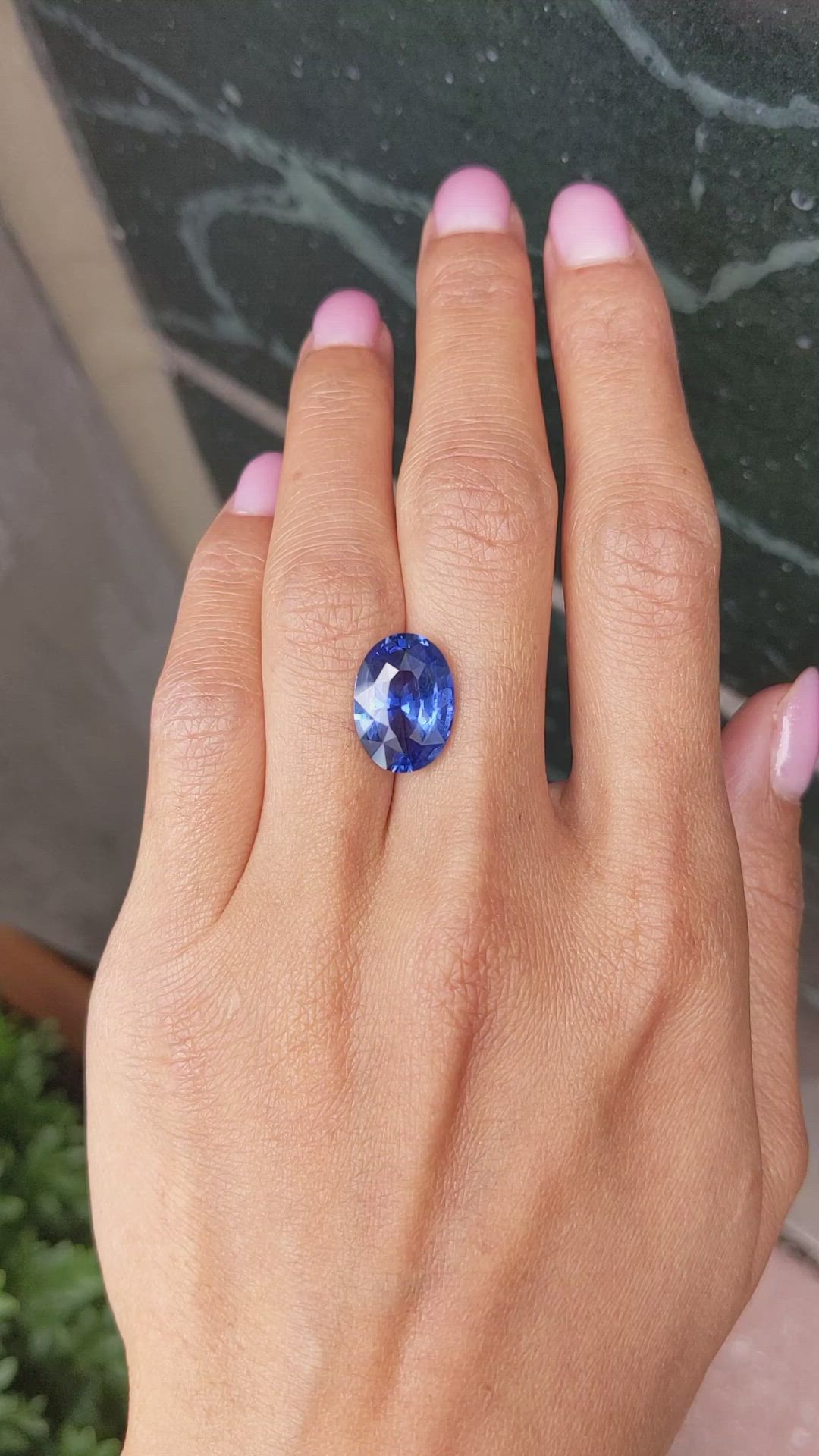 8.25 Ct. Blue Sapphire from Ceylon (Sri Lanka) Size Video