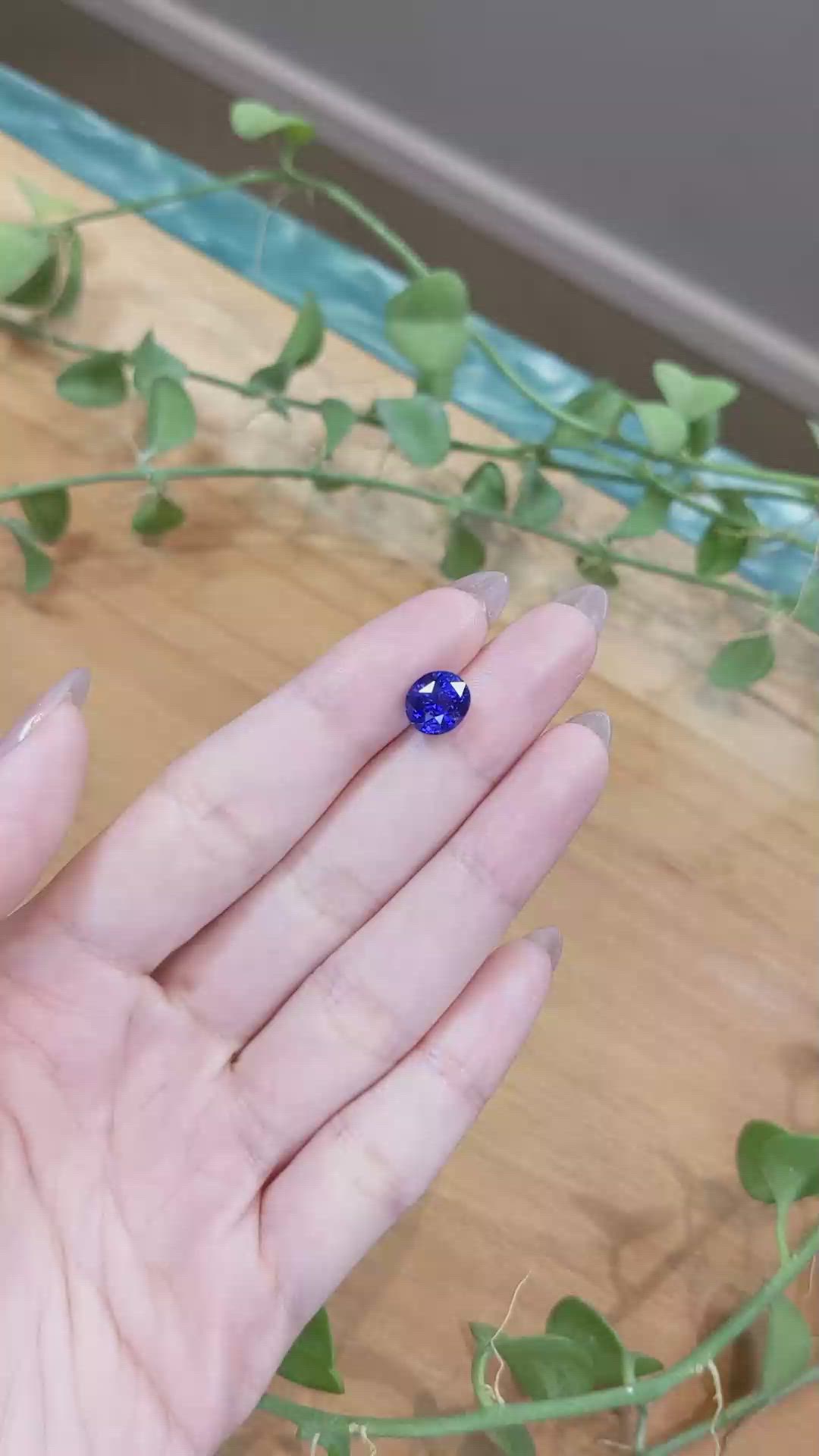 4.19 Ct. Blue Sapphire from Ceylon (Sri Lanka) Size Video