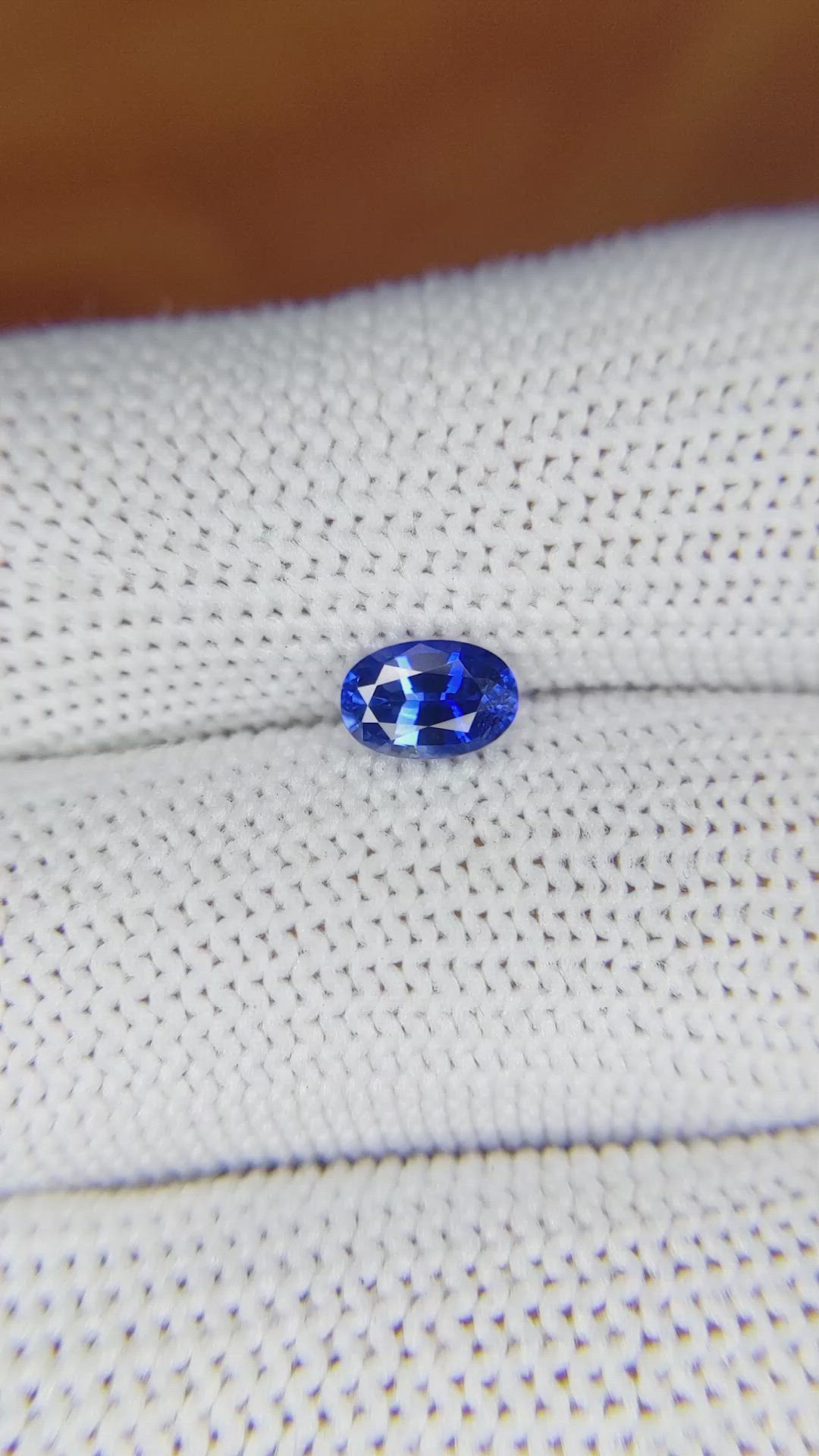 0.68 Ct. Blue Sapphire from Ceylon (Sri Lanka) Size Video