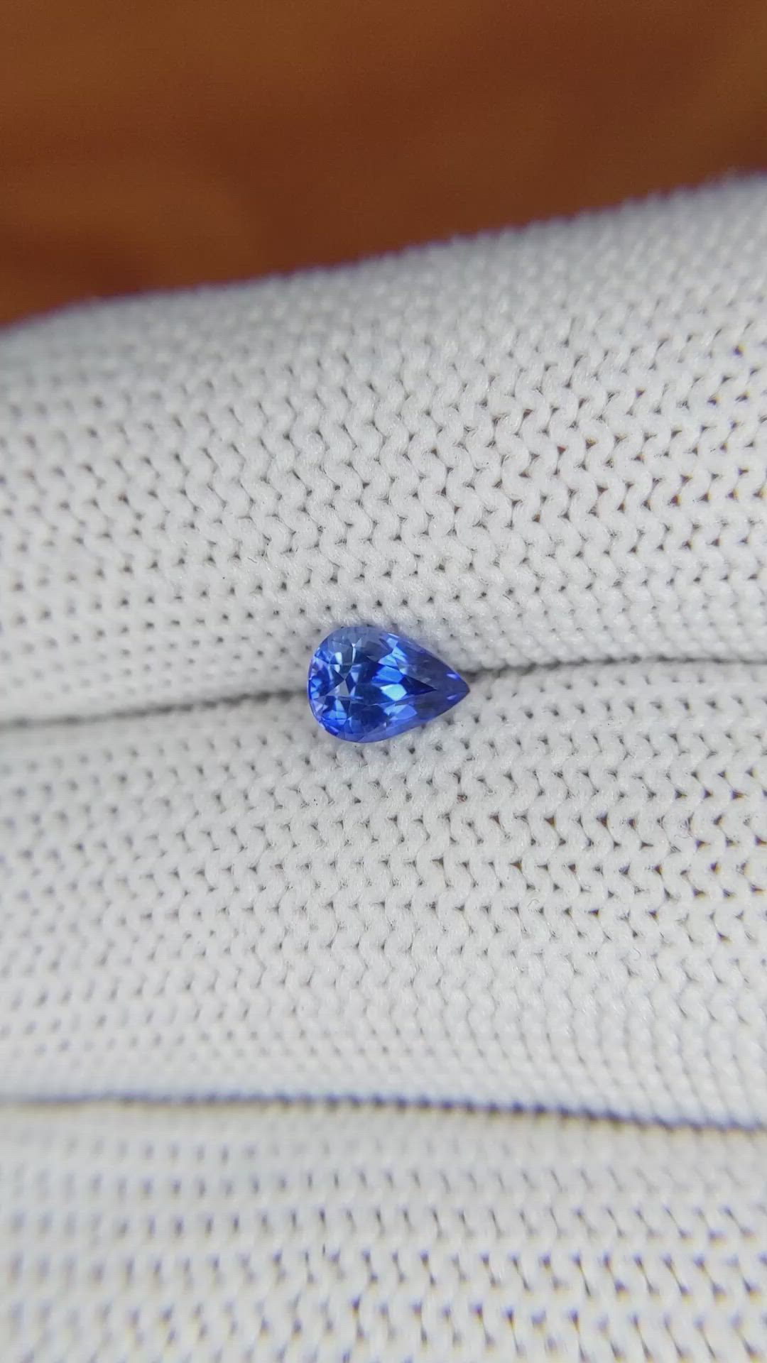 0.70 Ct. Blue Sapphire from Ceylon (Sri Lanka) Size Video