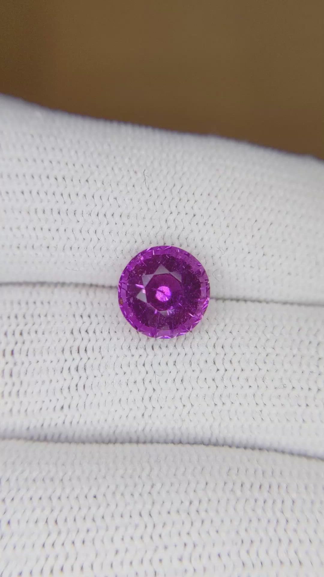 3.03 Ct. Pinkish Purple Sapphire from Ceylon (Sri Lanka) Size Video