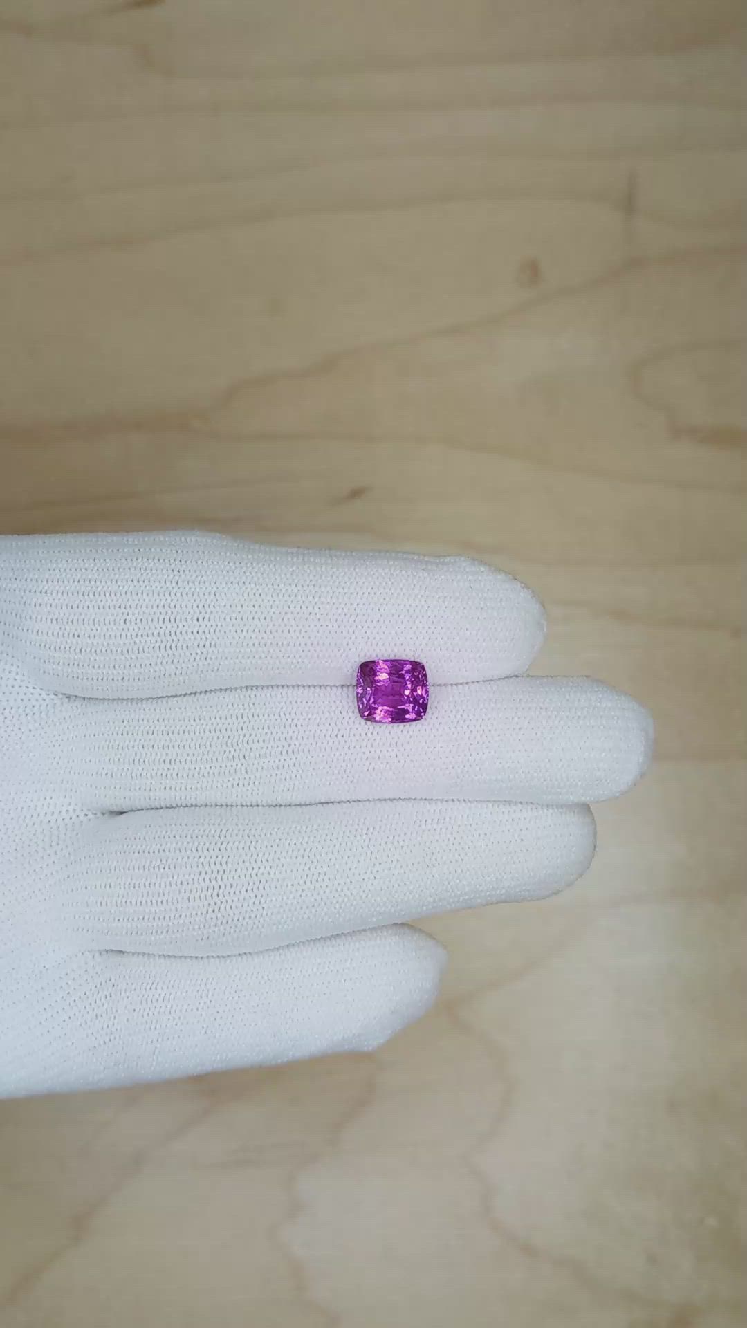 3.07 Ct. Pinkish Purple Sapphire from Ceylon (Sri Lanka) Size Video