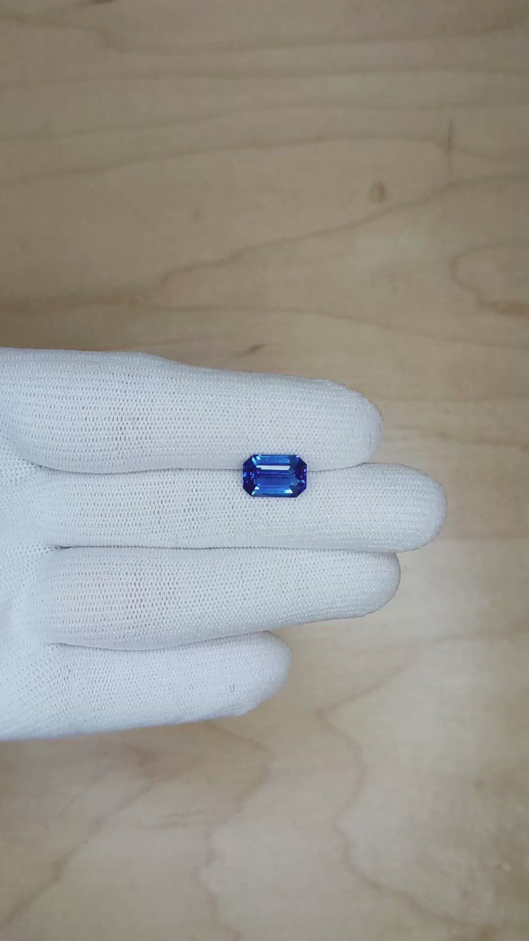 3.53 Ct. Blue Sapphire from Ceylon (Sri Lanka) Size Video