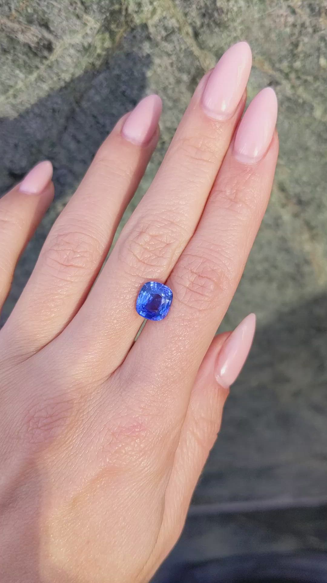 3.15 Ct. Blue Sapphire from Ceylon (Sri Lanka) Size Video