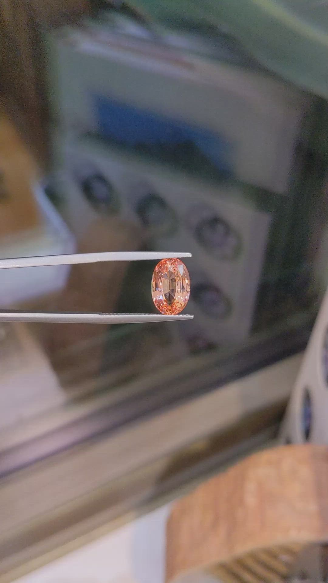 5.09 Ct. Padparadscha Sapphire from Ceylon (Sri Lanka) Size Video