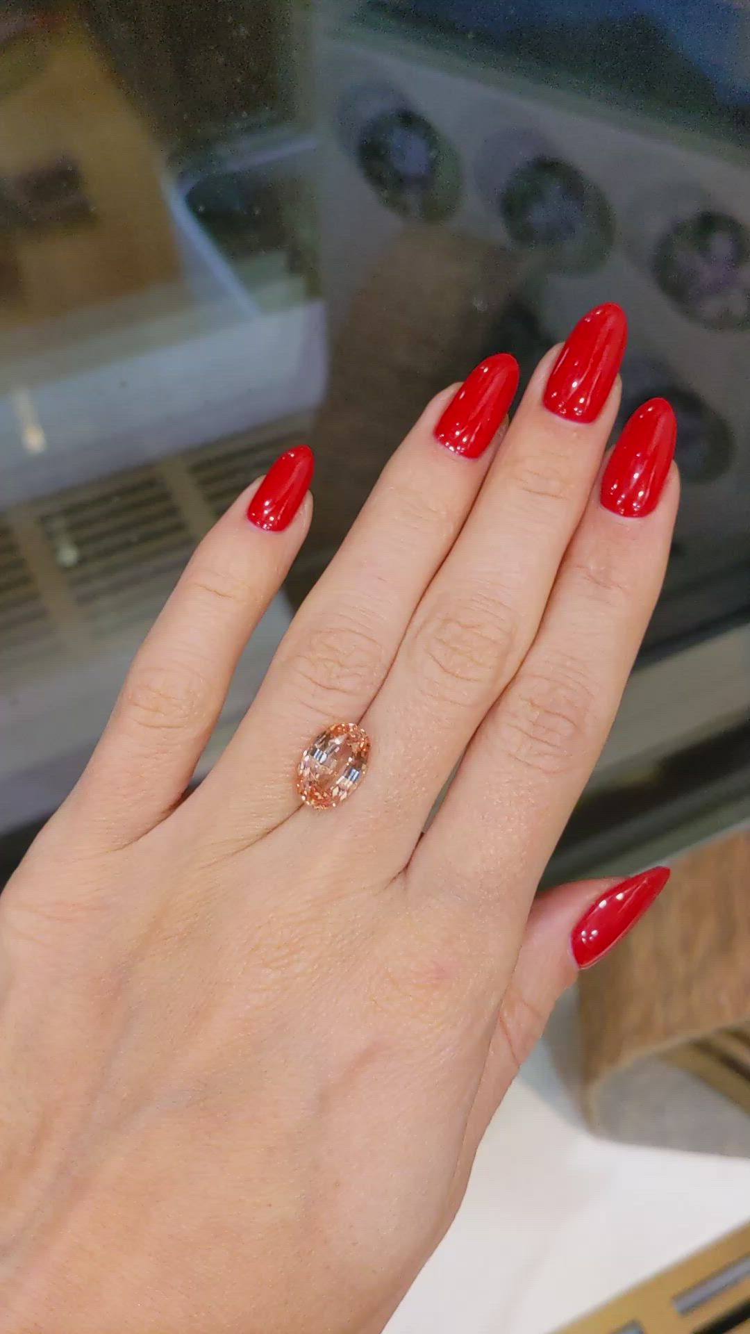 5.09 Ct. Padparadscha Sapphire from Ceylon (Sri Lanka) Size Video