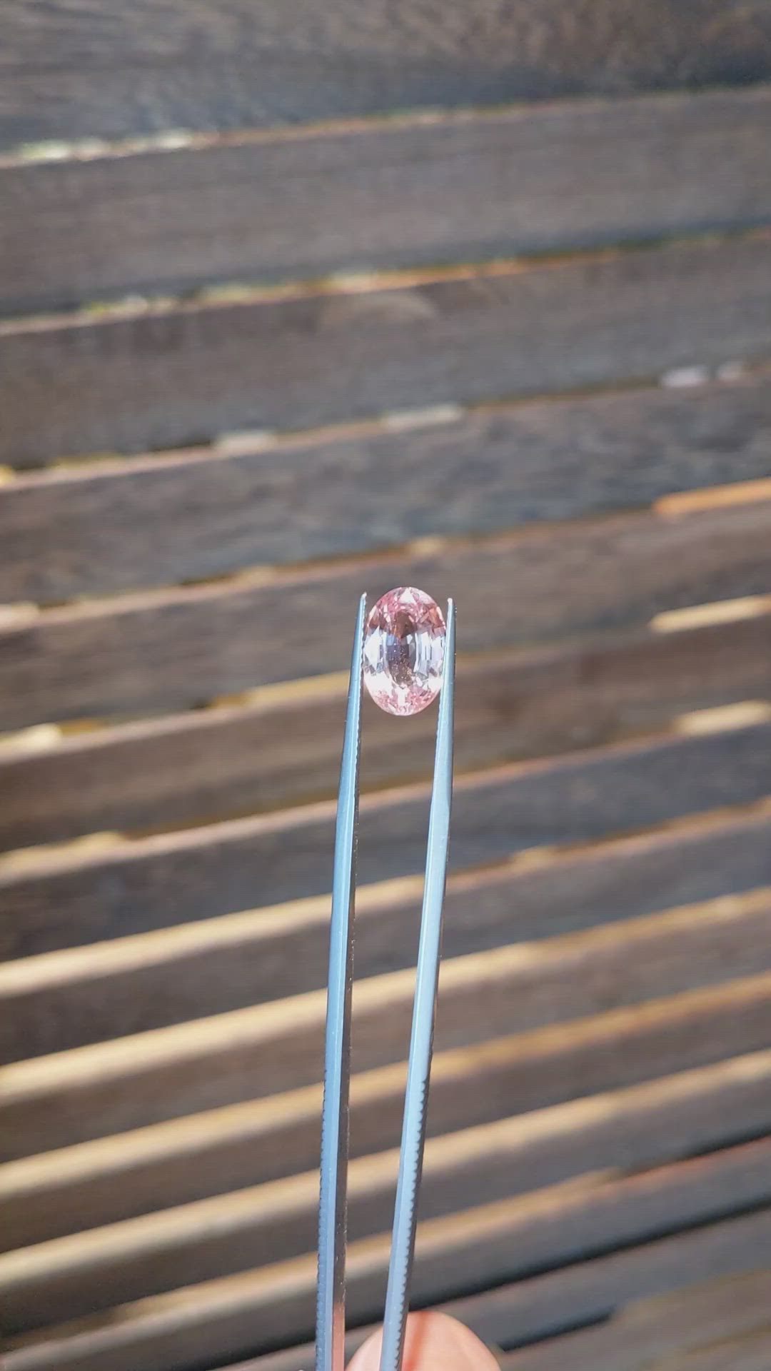 5.09 Ct. Padparadscha Sapphire from Ceylon (Sri Lanka) Size Video