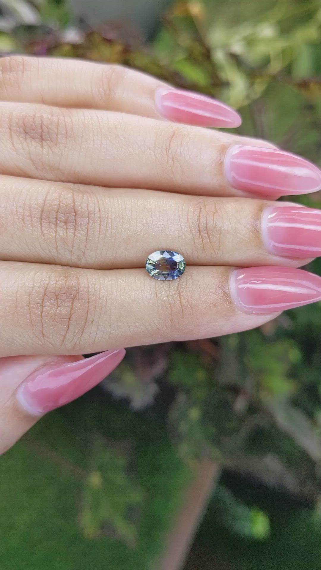 1.16 Ct. Bi Color / Parti Sapphire from Ceylon (Sri Lanka) Size Video