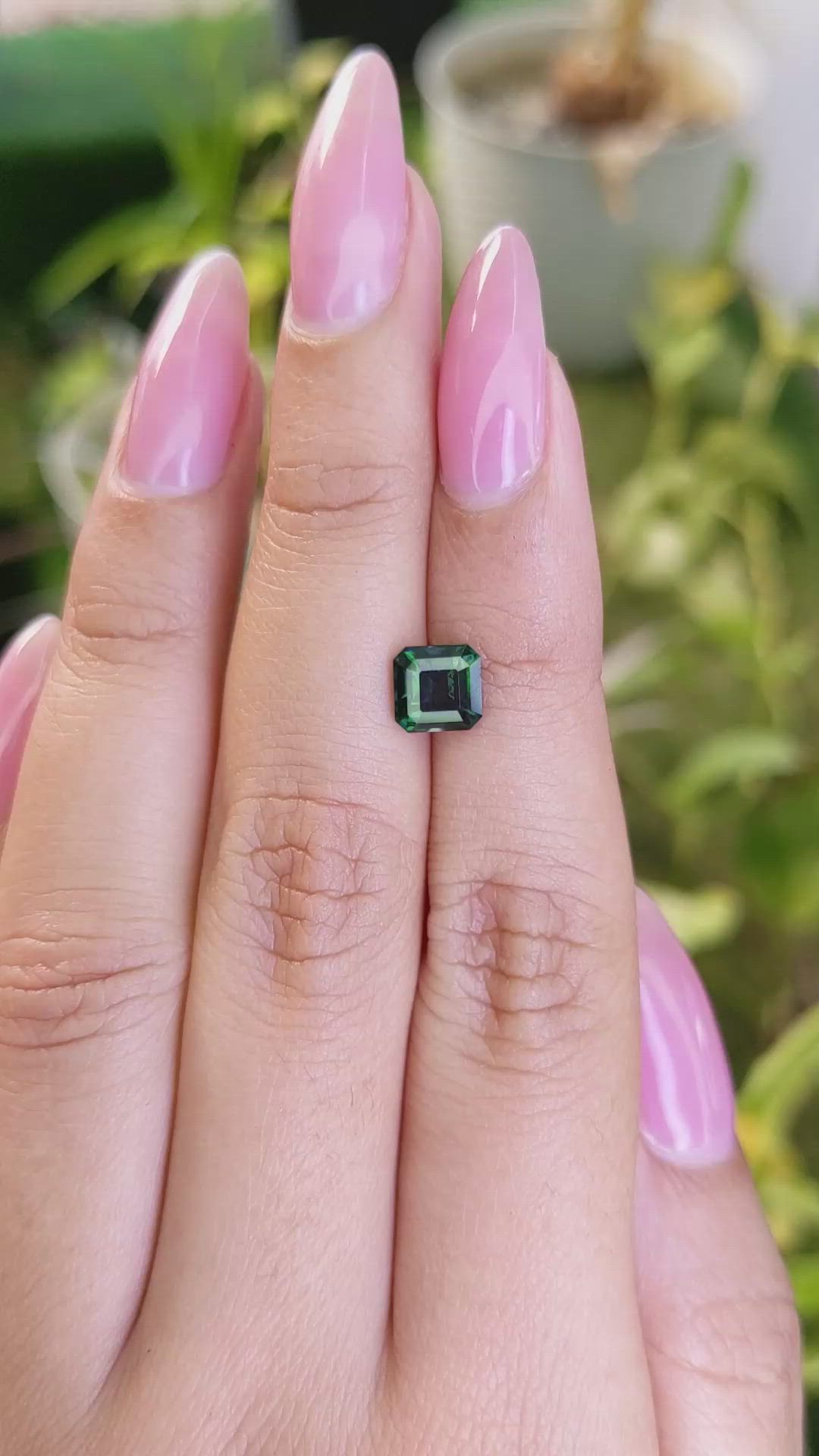 1.64 Ct. Green Sapphire from Ceylon (Sri Lanka) Size Video