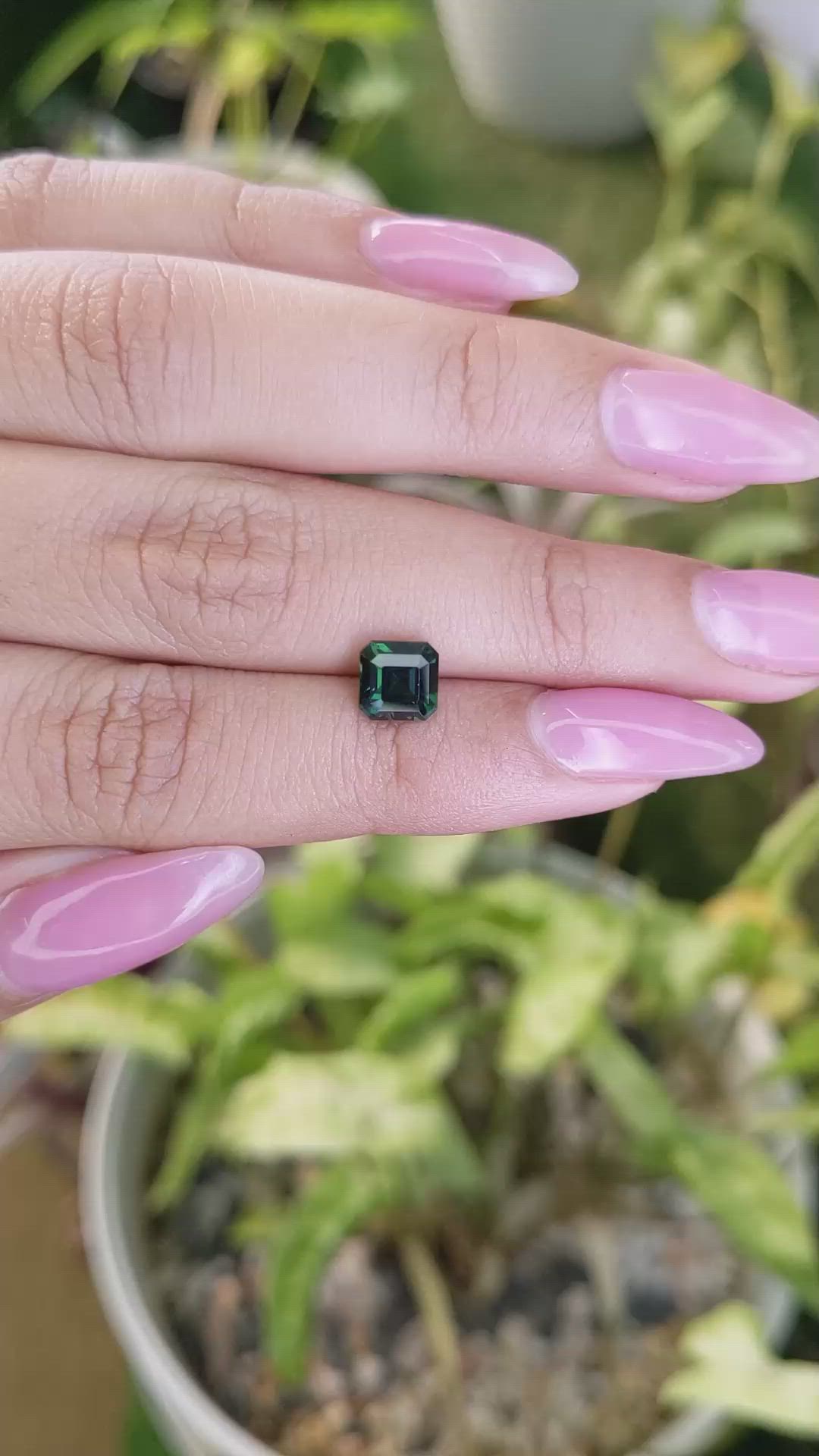 1.64 Ct. Green Sapphire from Ceylon (Sri Lanka) Size Video