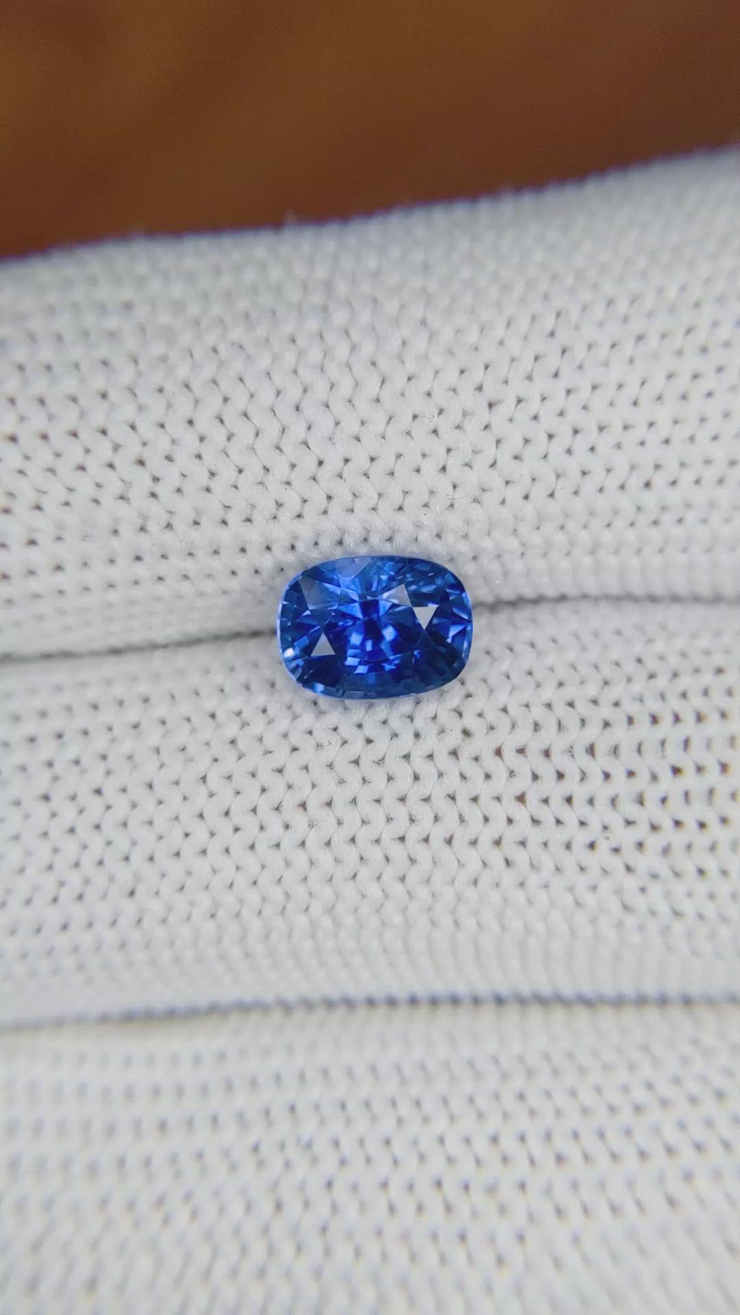 2.02 Ct. Blue Sapphire from Ceylon (Sri Lanka) Size Video