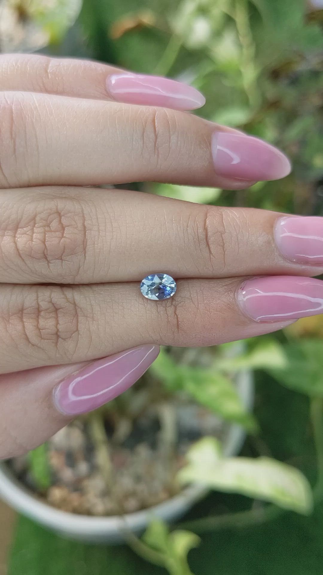 0.81 Ct. Bi Color Sapphire from Ceylon (Sri Lanka) Size Video